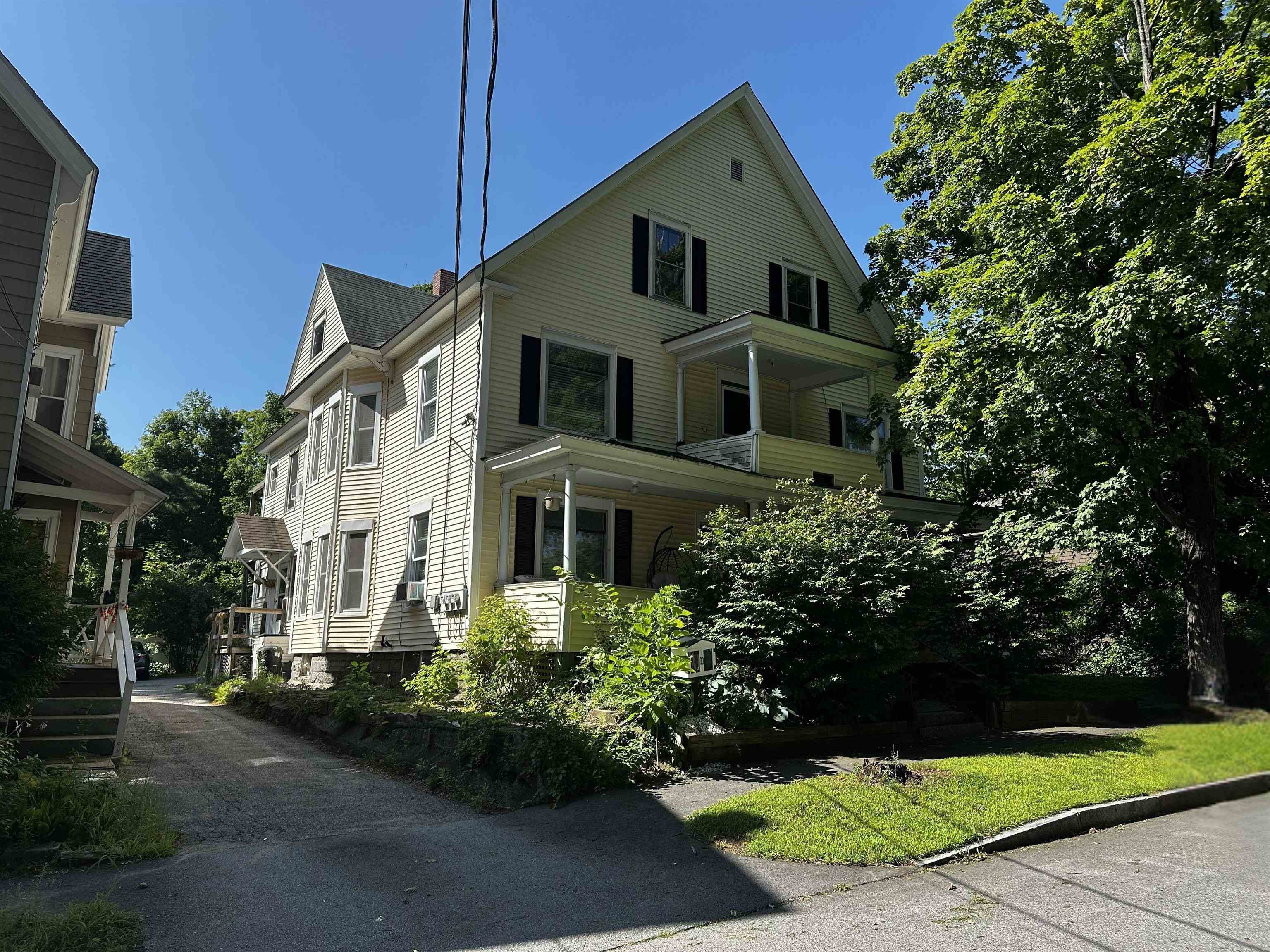 27 Holly Street Property Photo 1