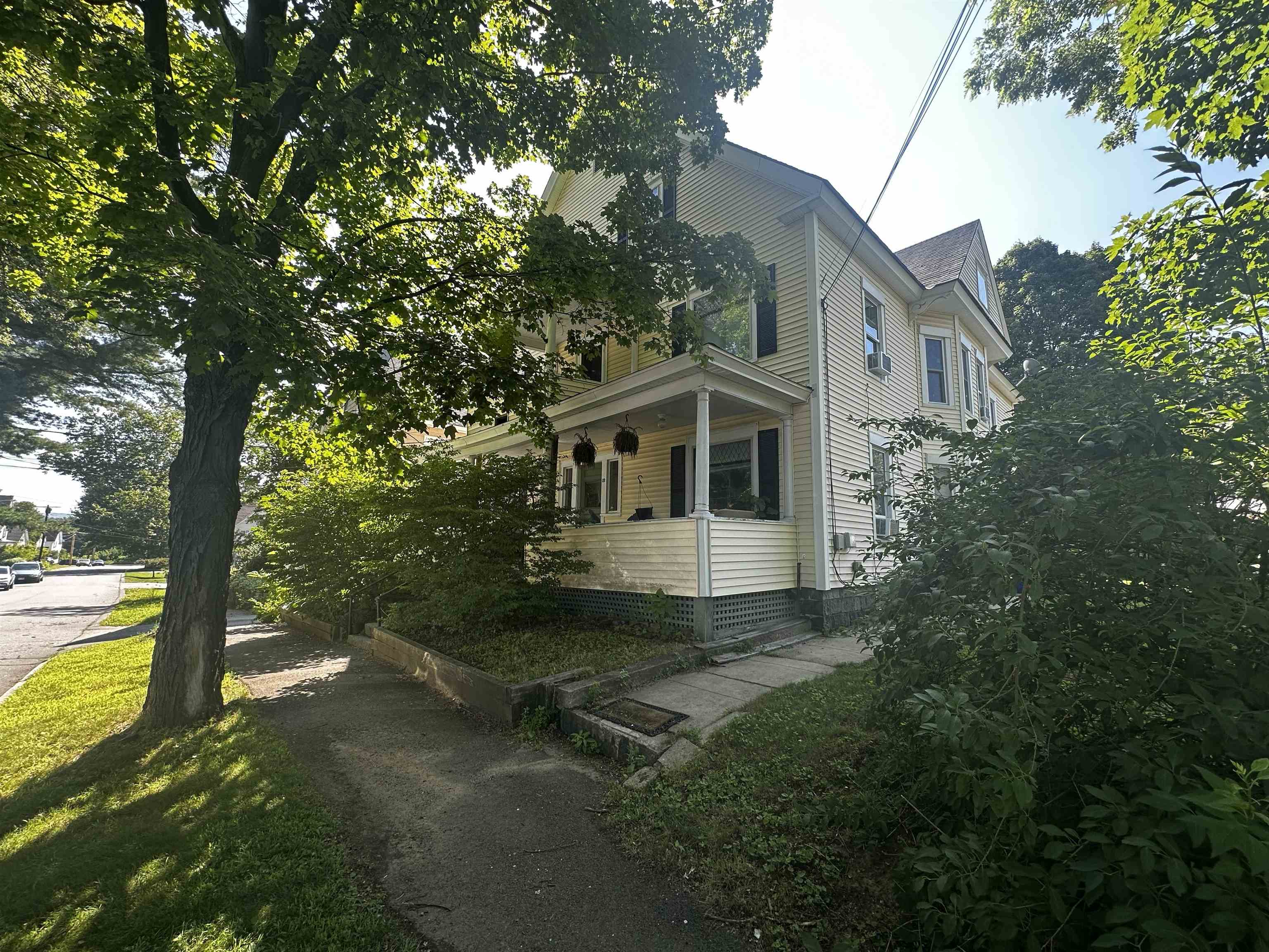 27 Holly Street Property Photo 2
