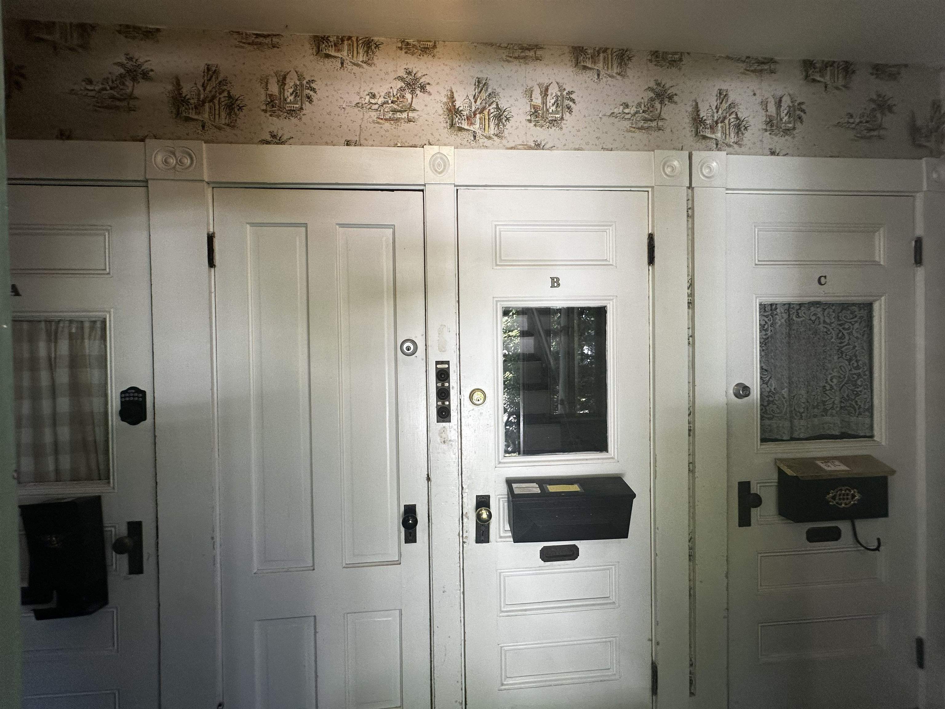 27 Holly Street Property Photo 5