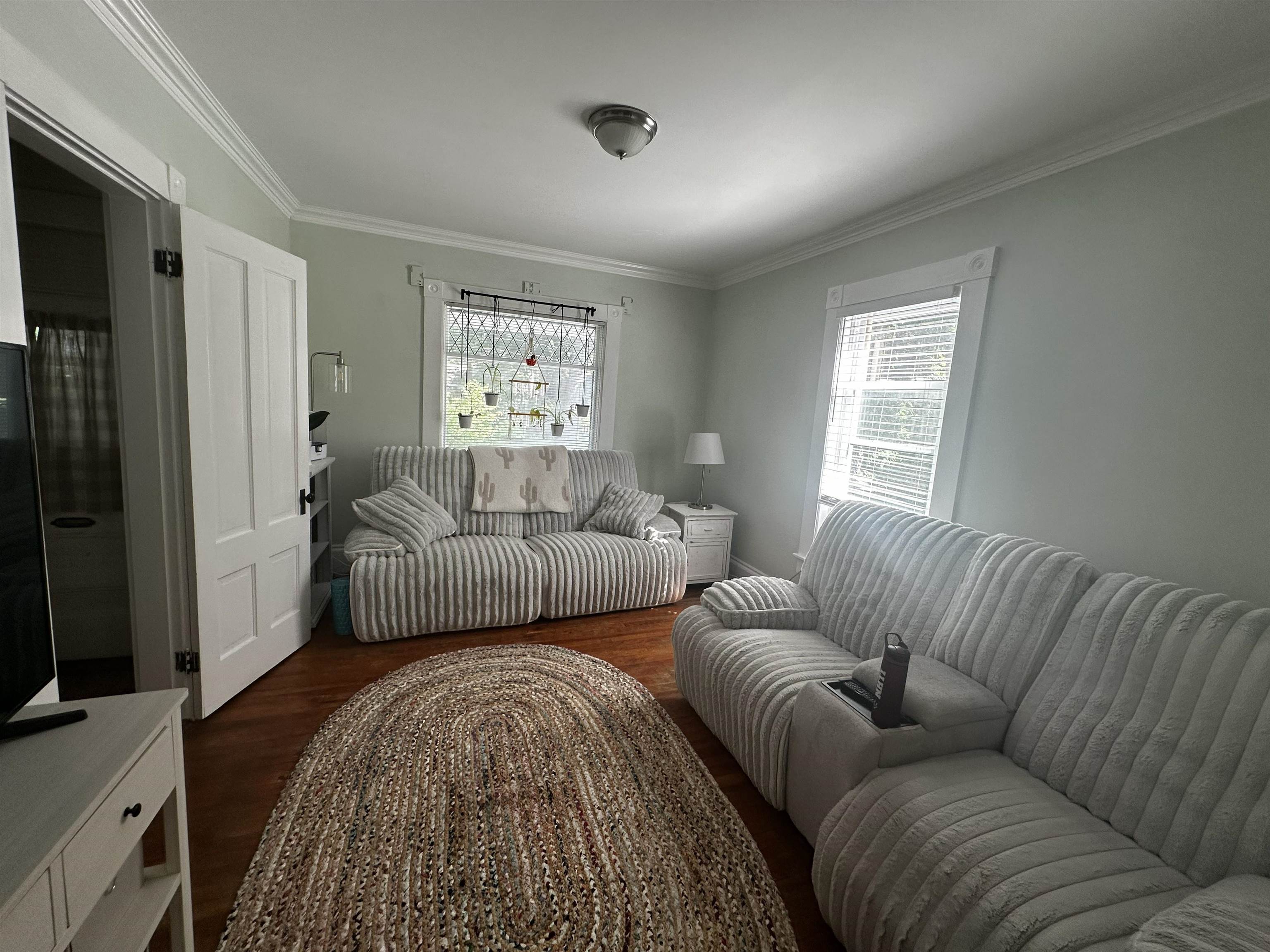 27 Holly Street Property Photo 6