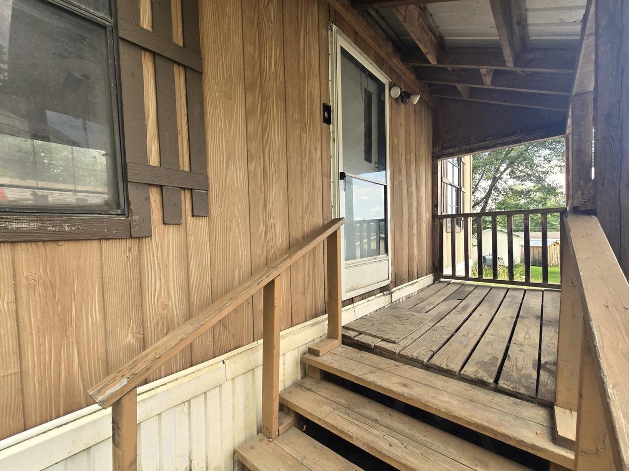 596 South Barre Road Property Photo 15
