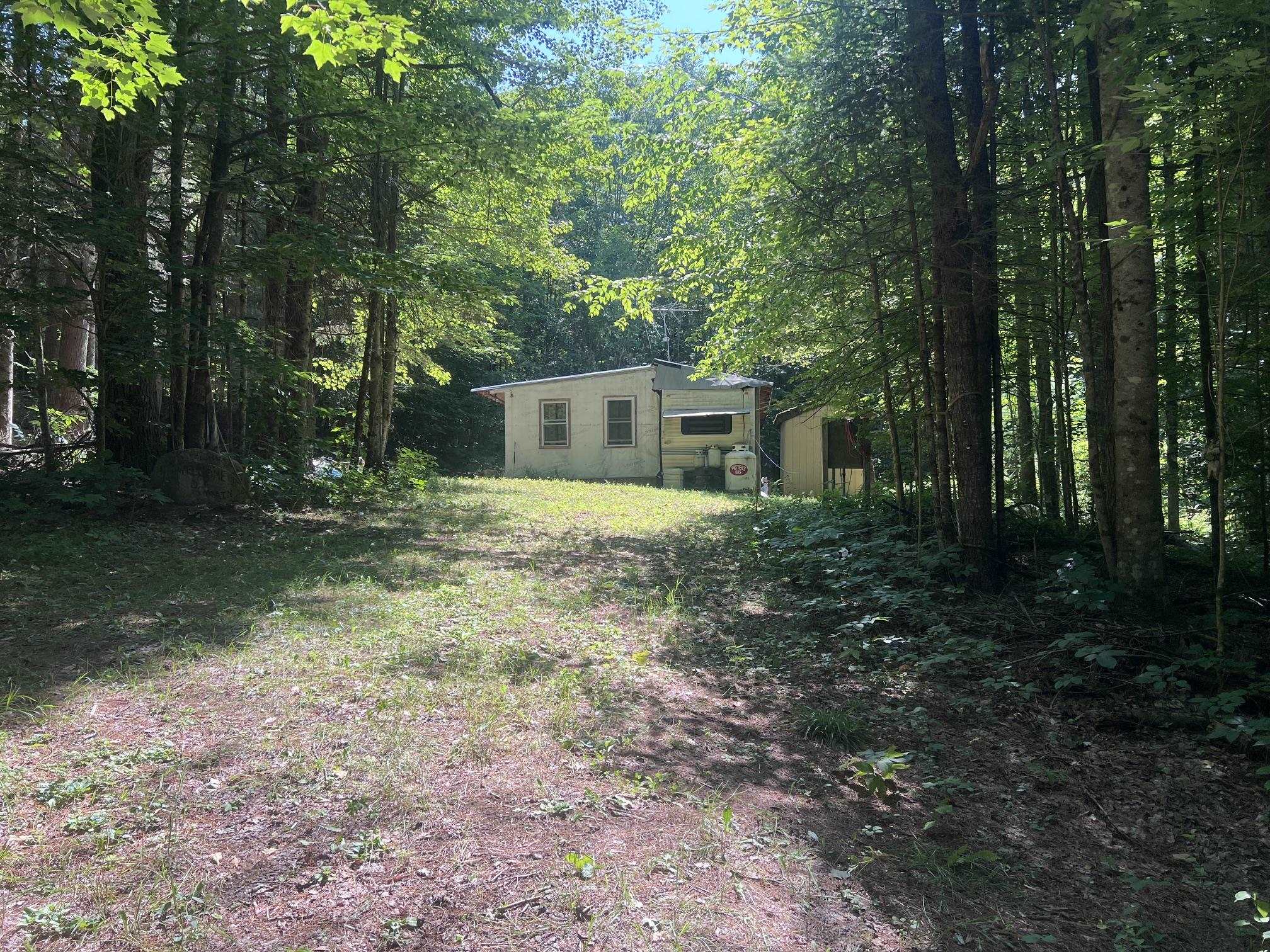 325 Quint Road Property Photo 1