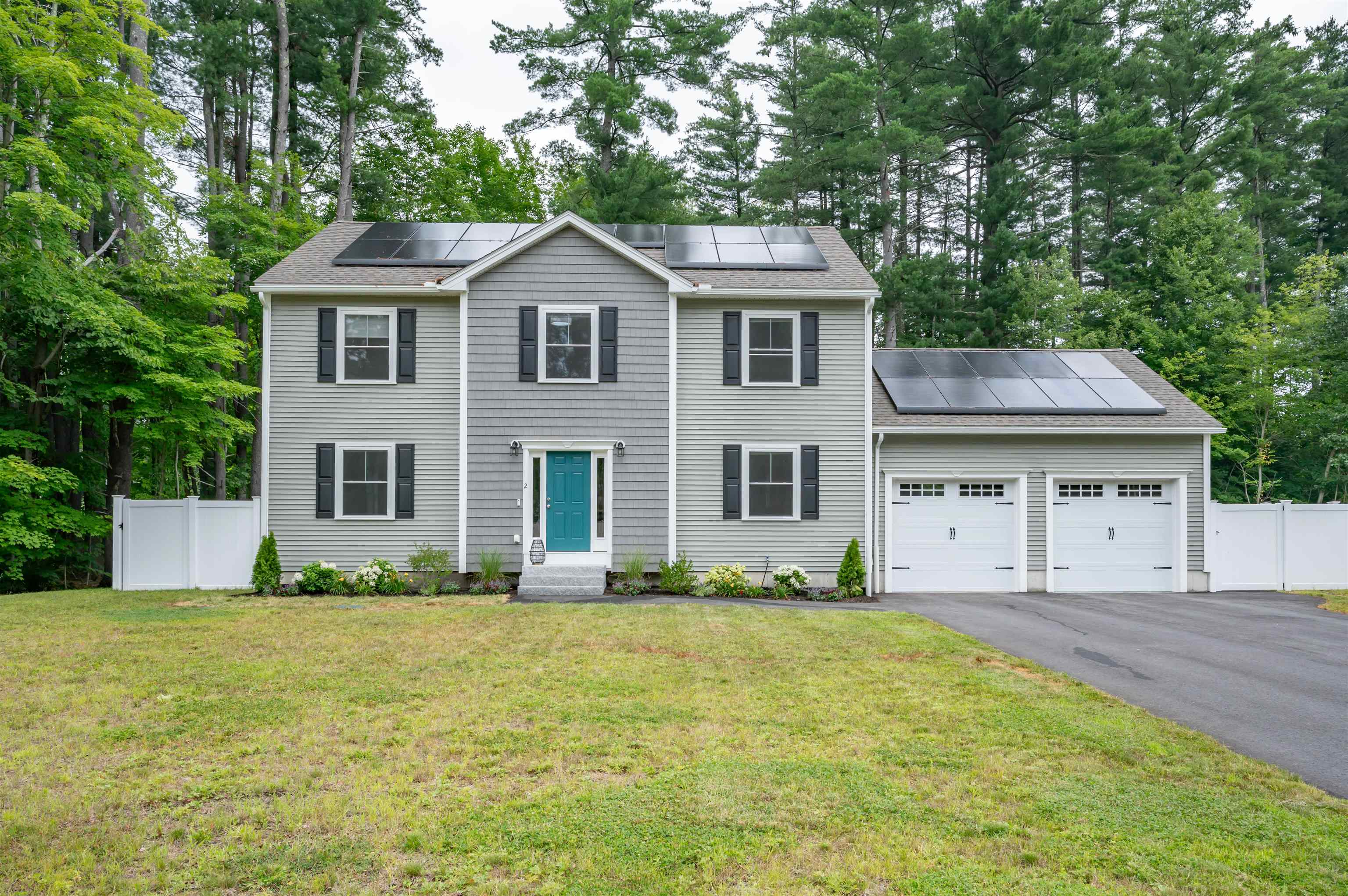 2 Lorelai Way Property Photo 1