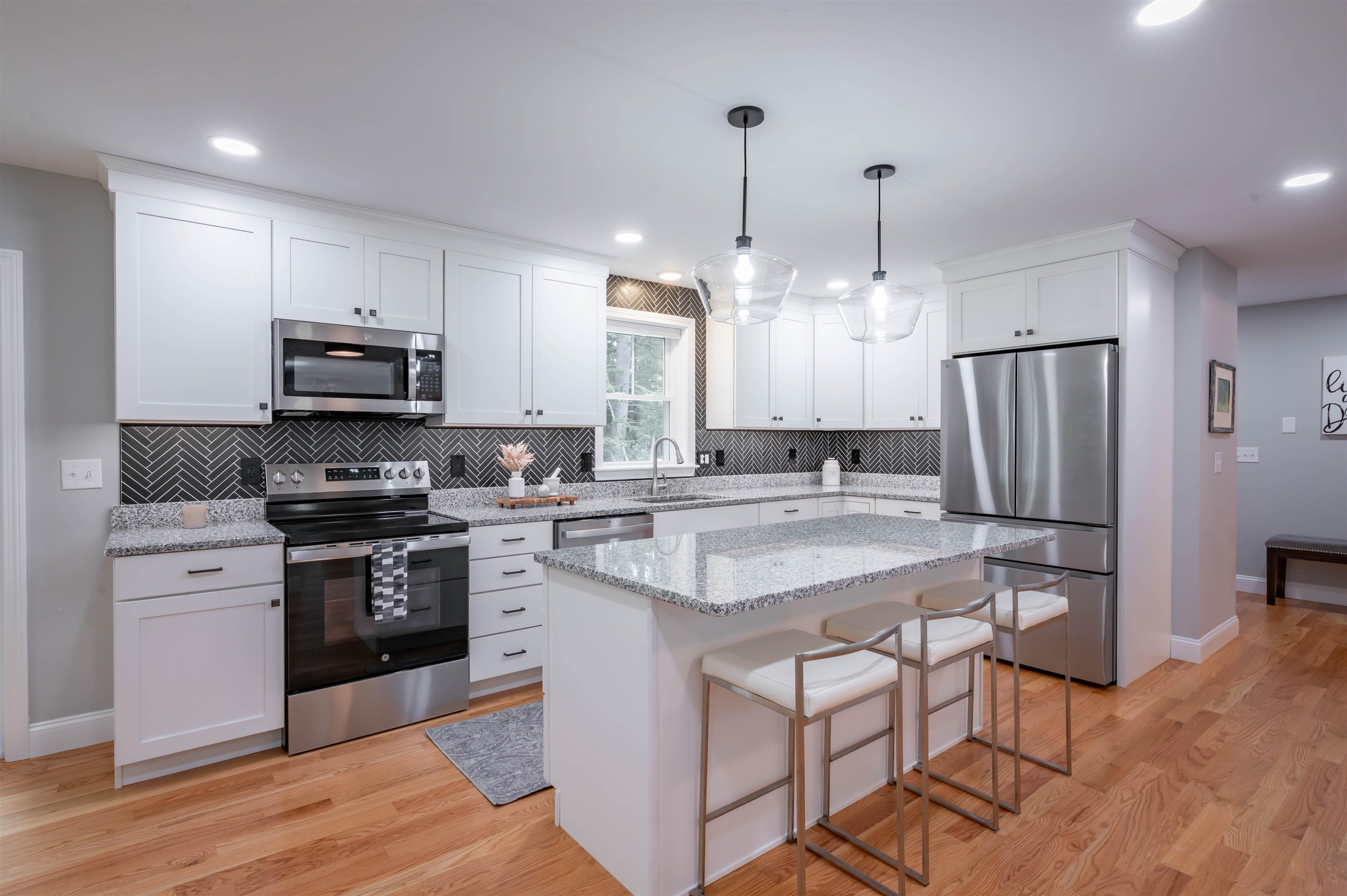 2 Lorelai Way Property Photo 14