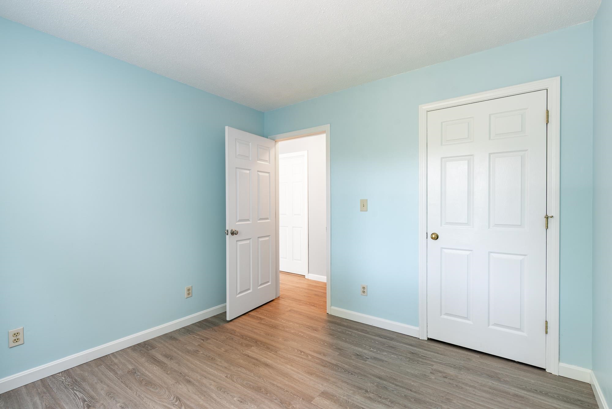 22 Meadowbrook Village Property Photo 20