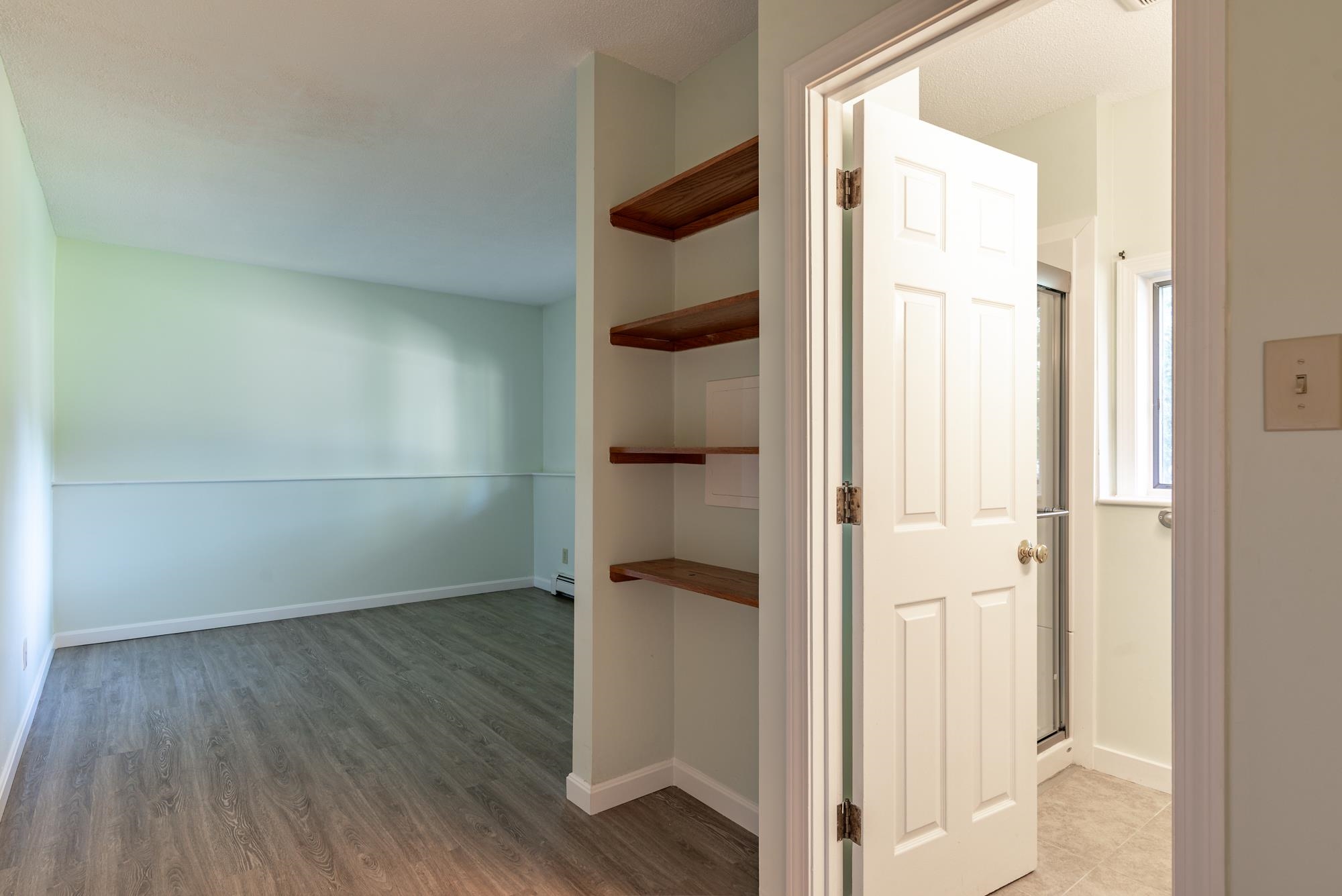 22 Meadowbrook Village Property Photo 24