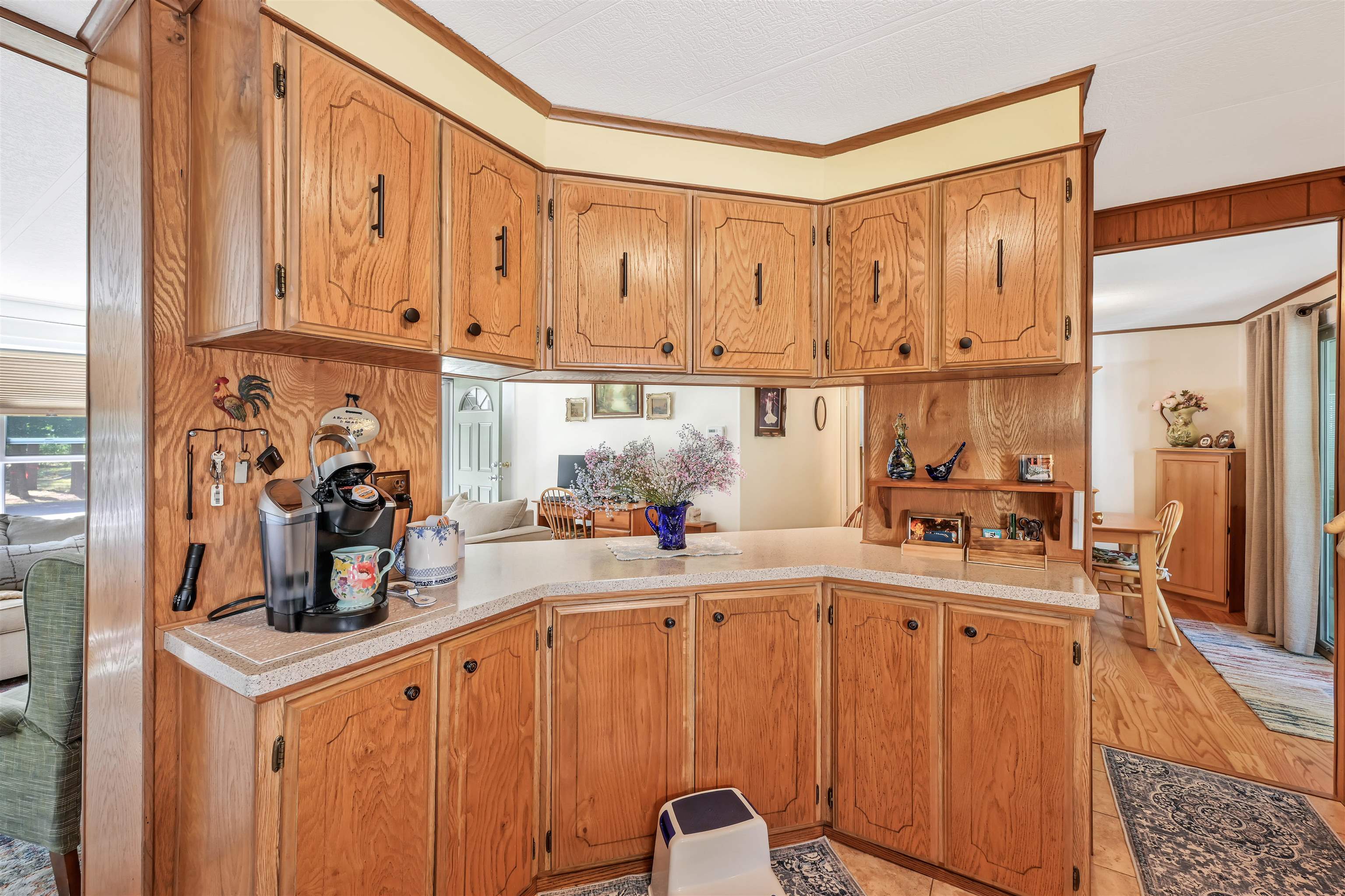 718 Red Pine Road Property Photo 7