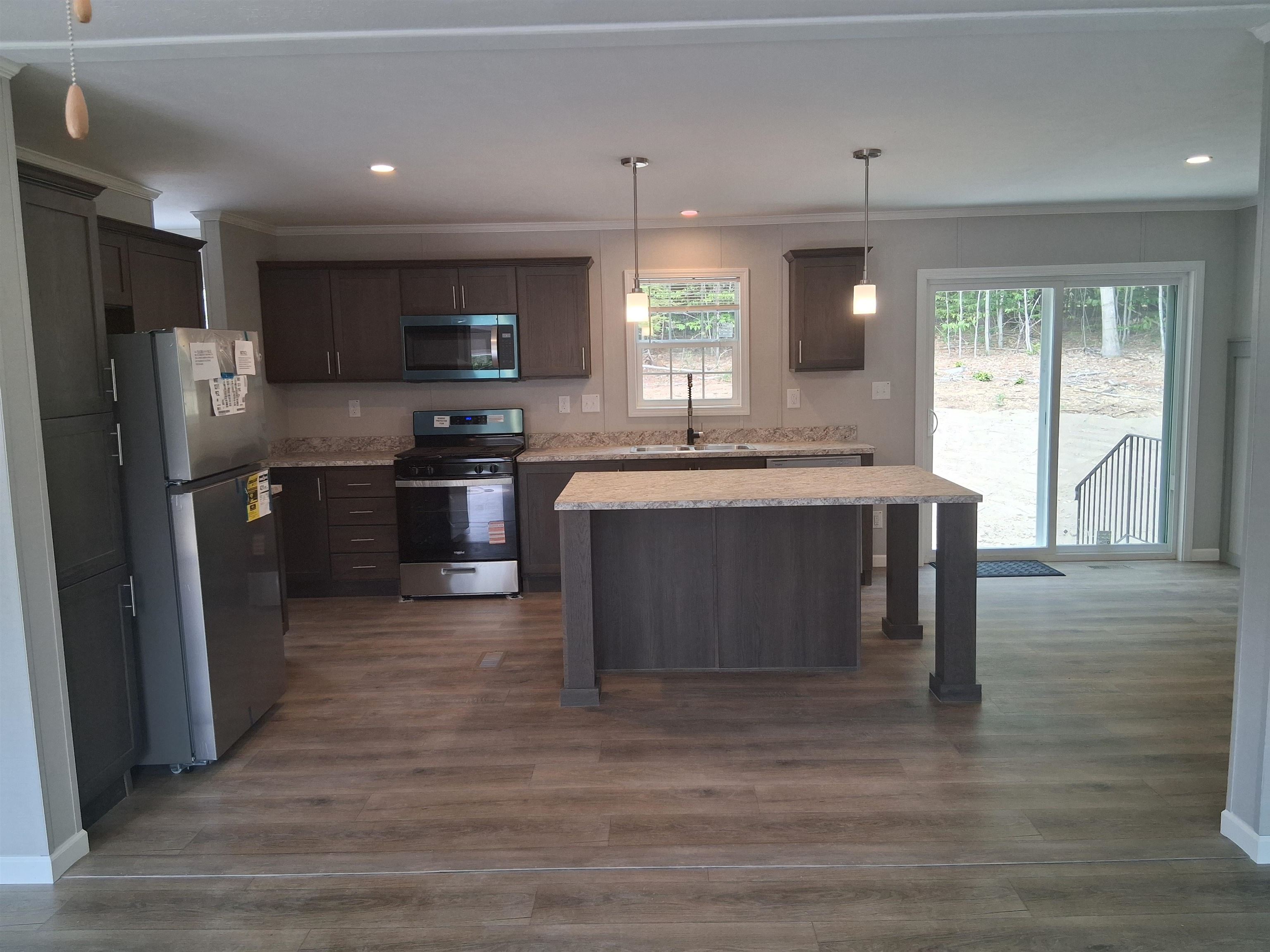 125 County Farm Road Property Photo 4