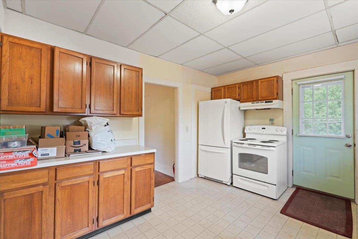 24 North Street Property Photo 35