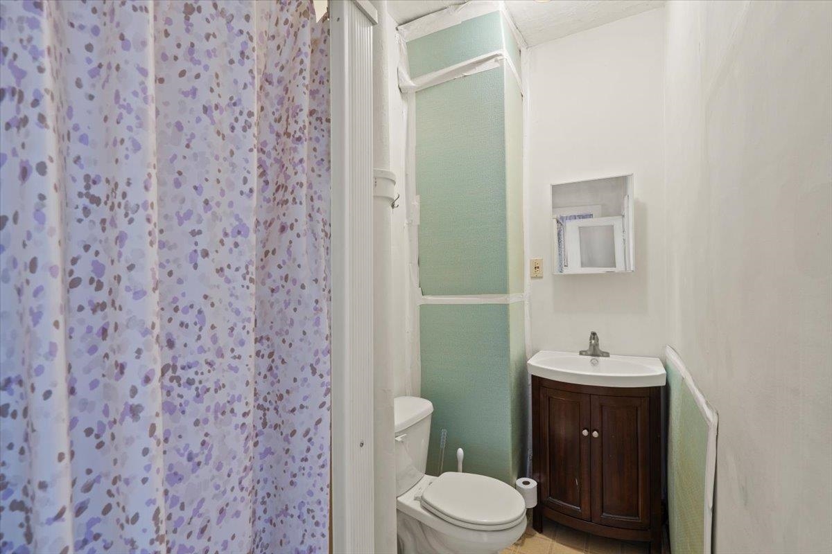 24 North Street Property Photo 37