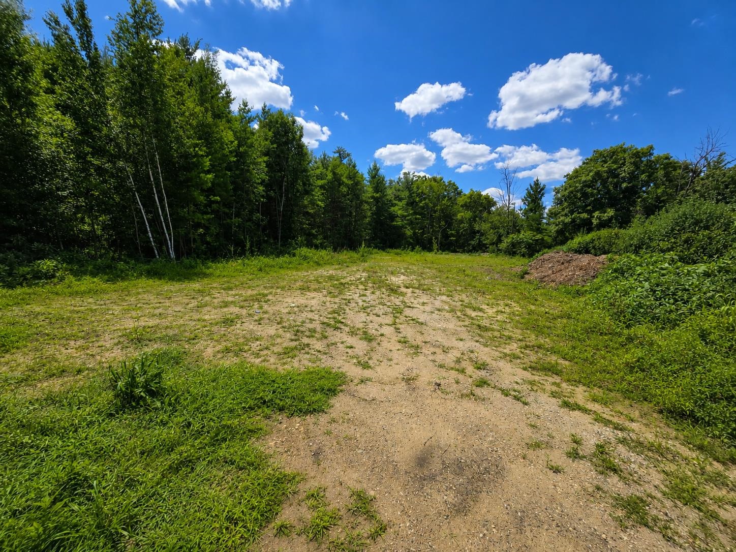 192 Londonderry Turnpike Property Photo 7
