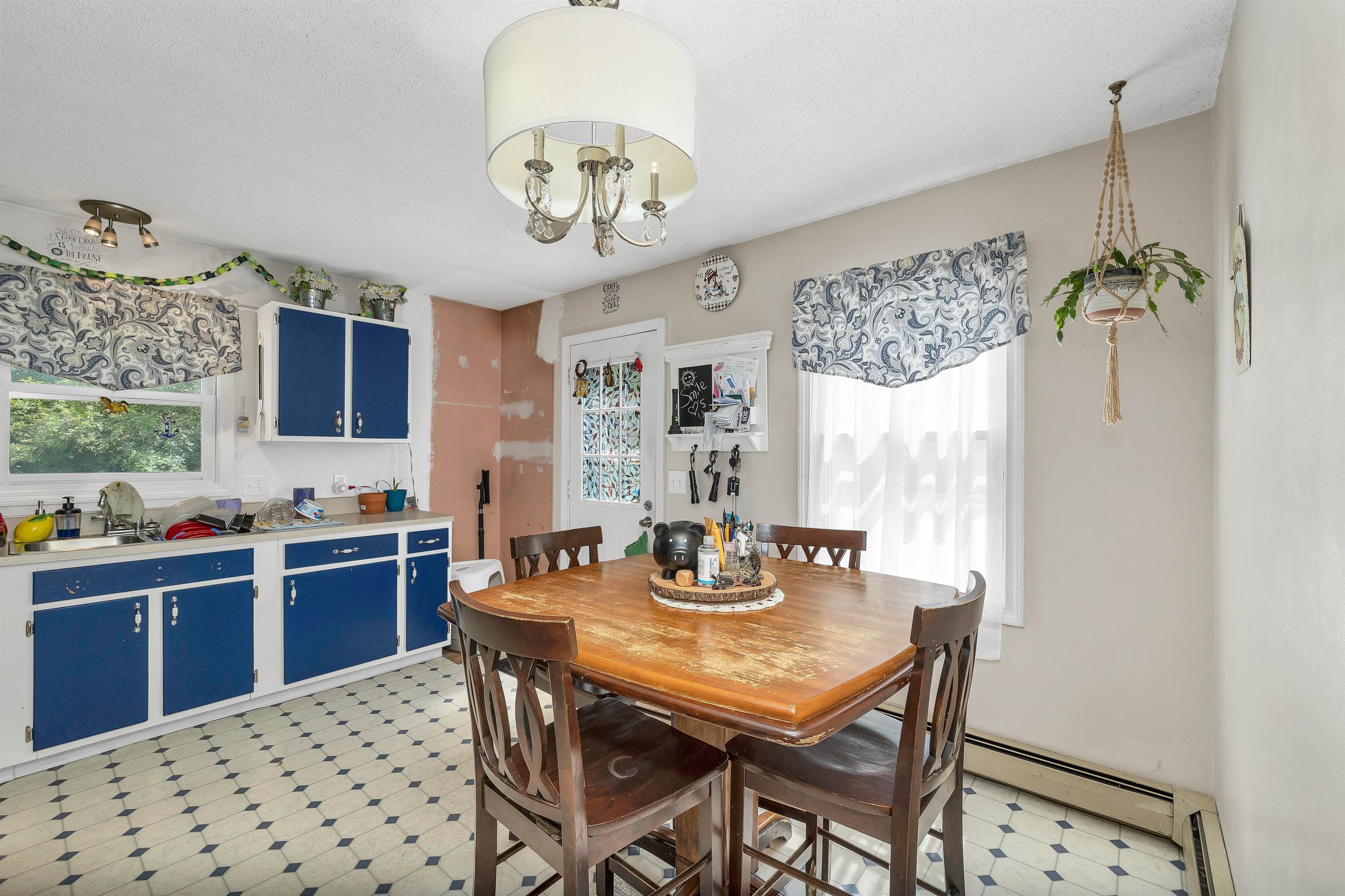 9 Alderwood Court Property Photo 15
