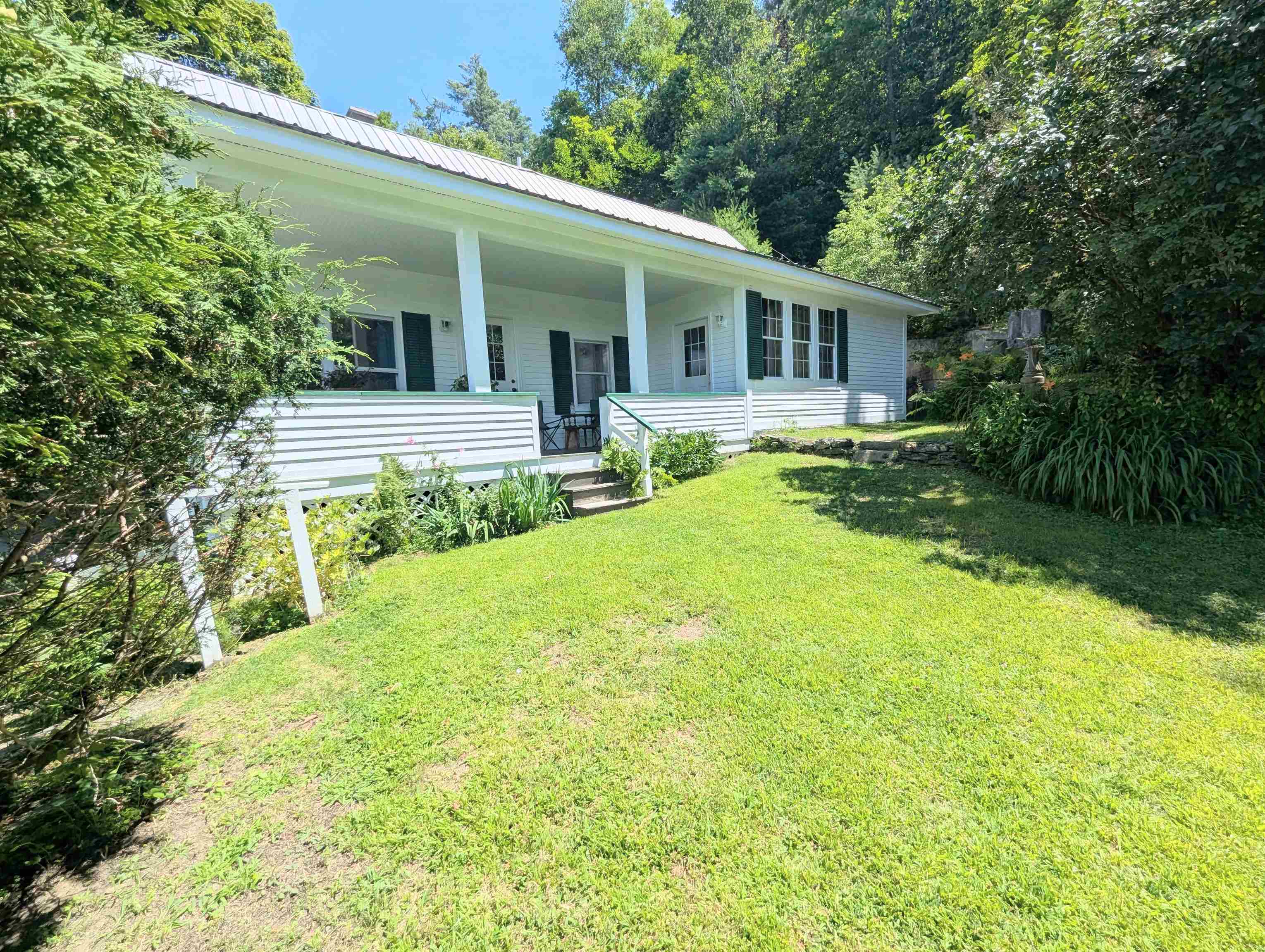 60 James Street Property Photo 41