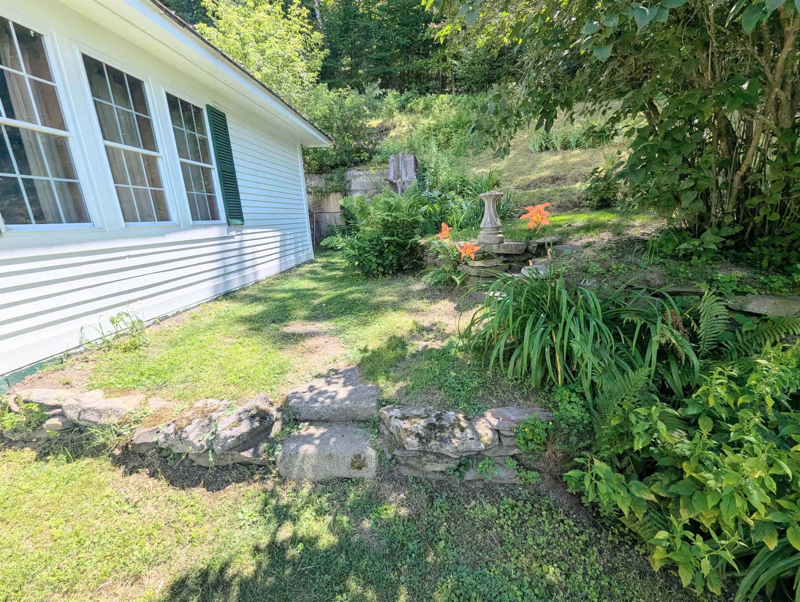 60 James Street Property Photo 44
