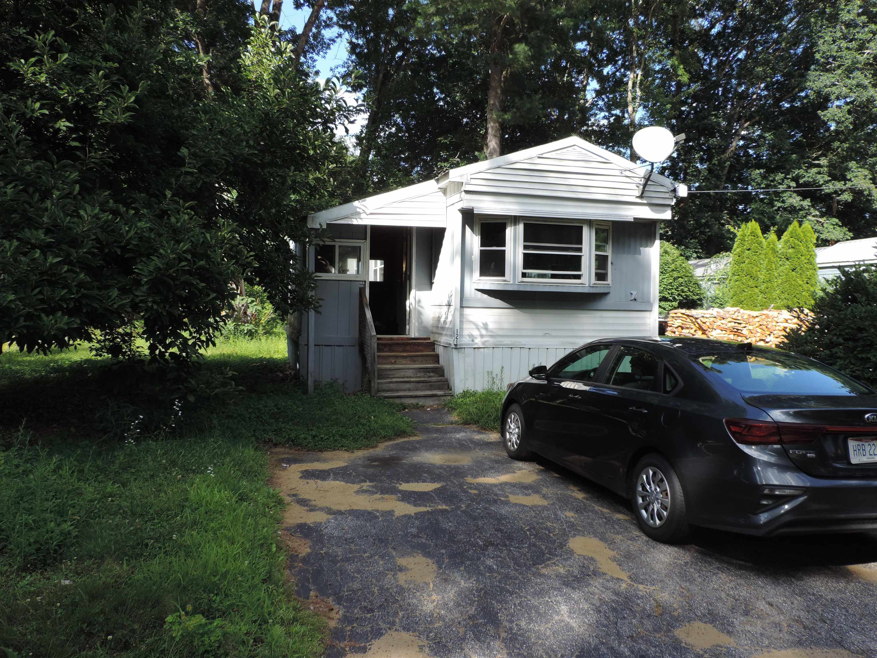 121 Woodland Circle Property Photo 1