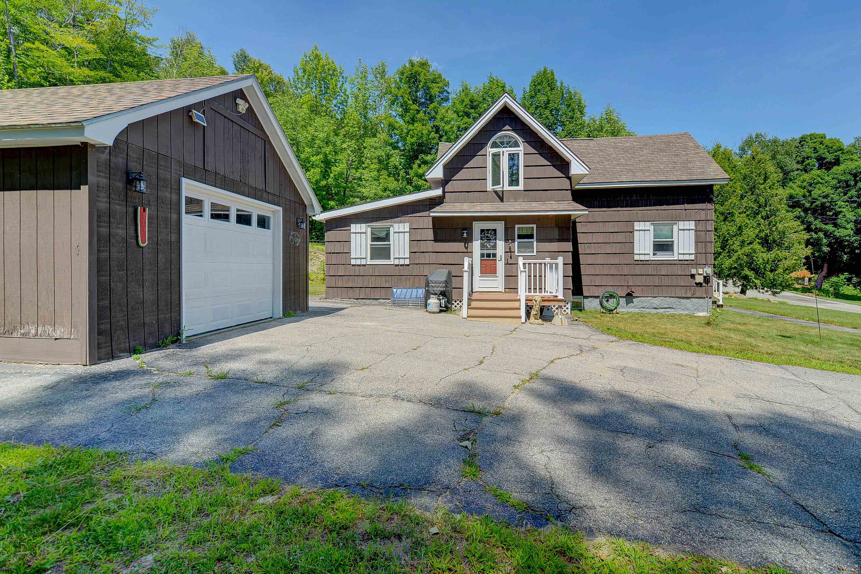 99 Wentworth Avenue Property Photo 2