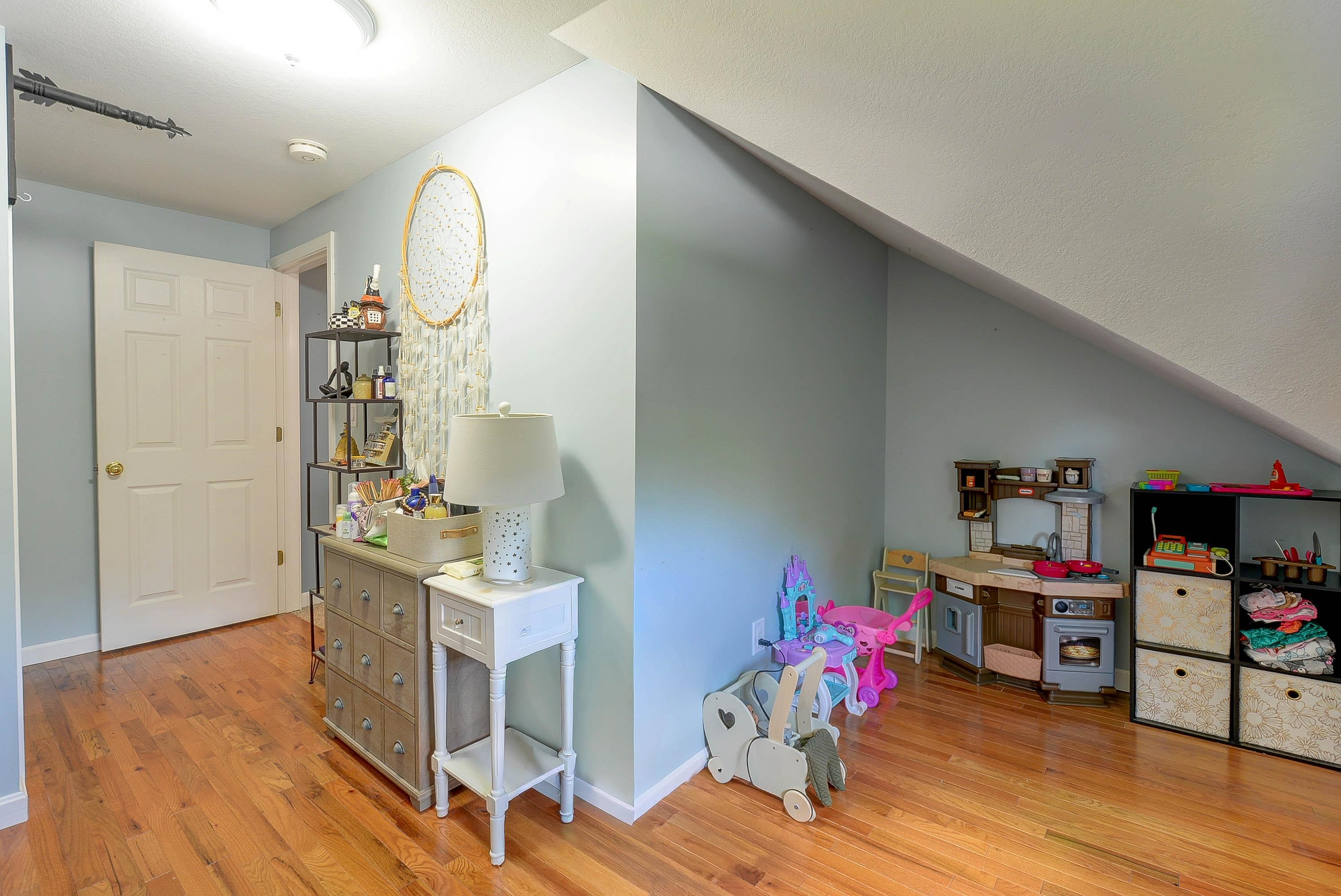 99 Wentworth Avenue Property Photo 28
