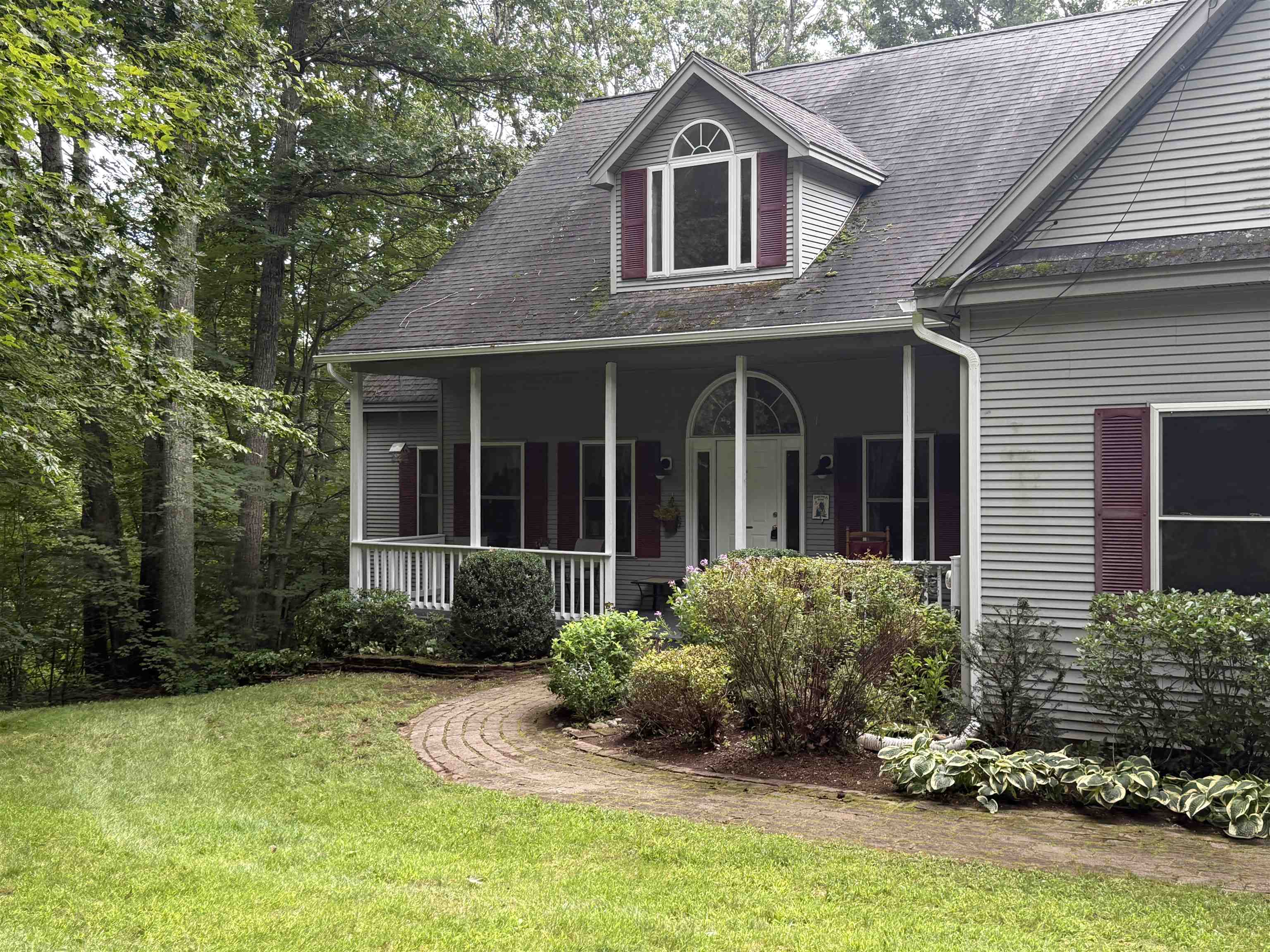 14 Fieldstone Drive Property Photo 4