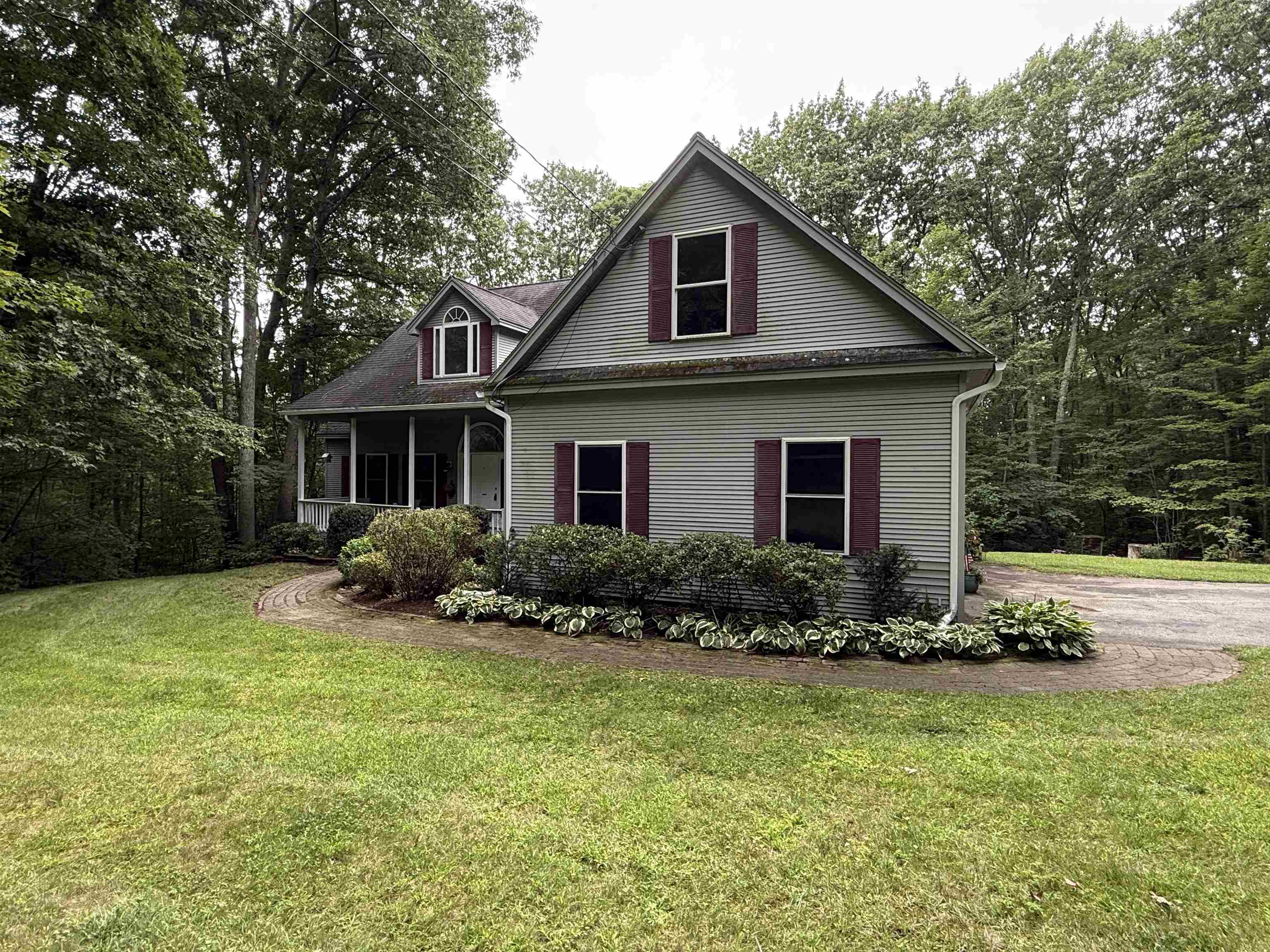 14 Fieldstone Drive Property Photo 5