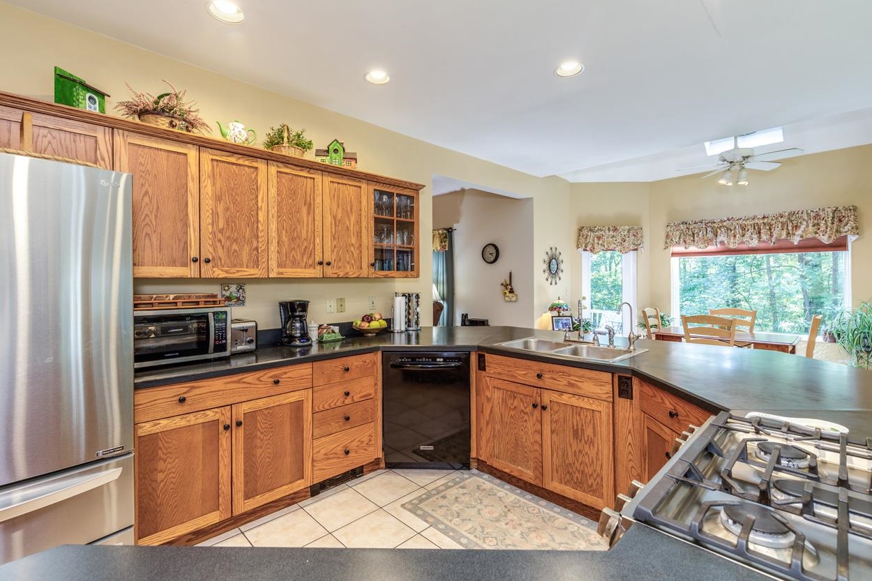14 Fieldstone Drive Property Photo 16
