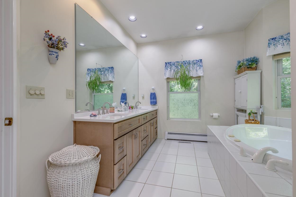 14 Fieldstone Drive Property Photo 28