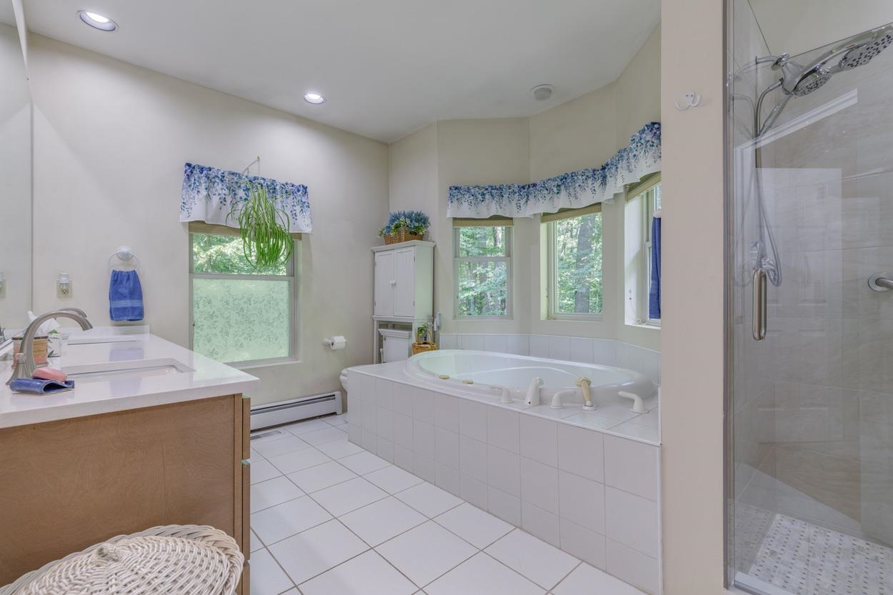 14 Fieldstone Drive Property Photo 38