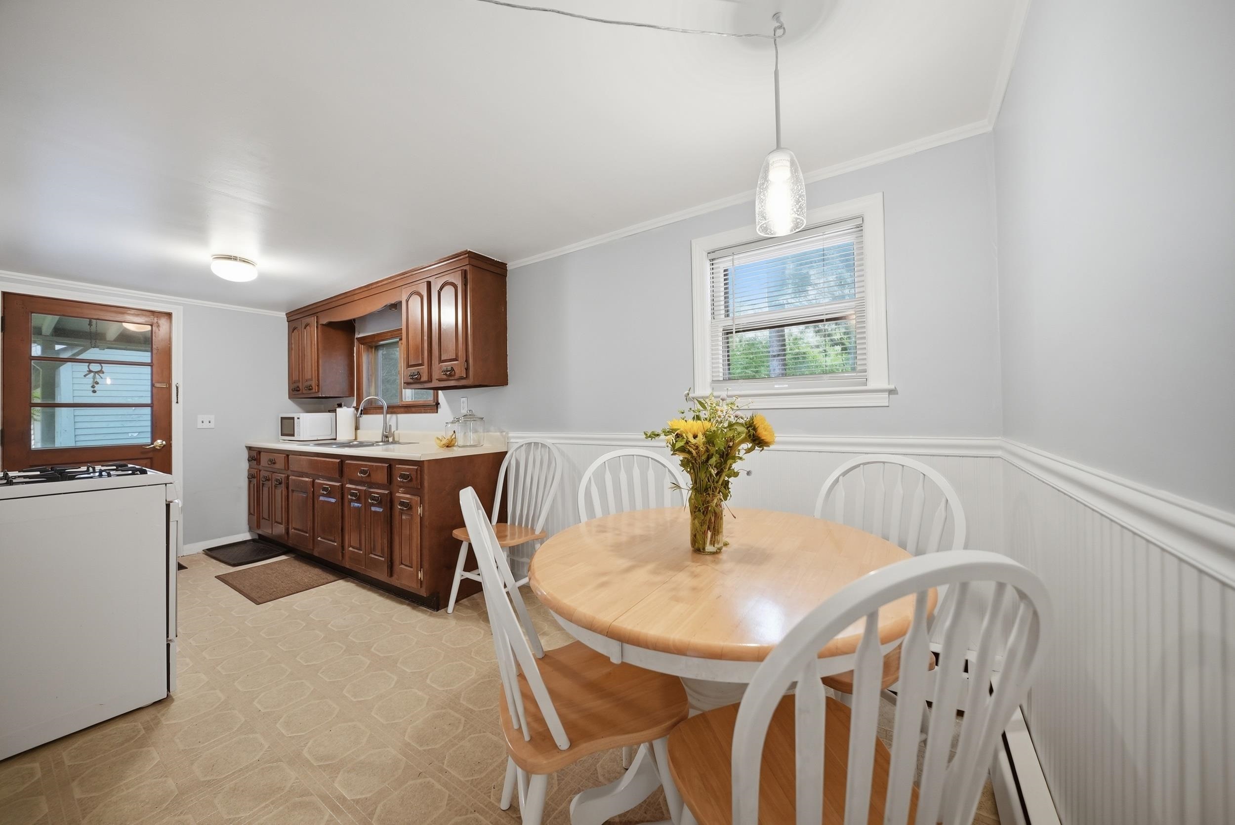 545 N State Street Property Photo 5