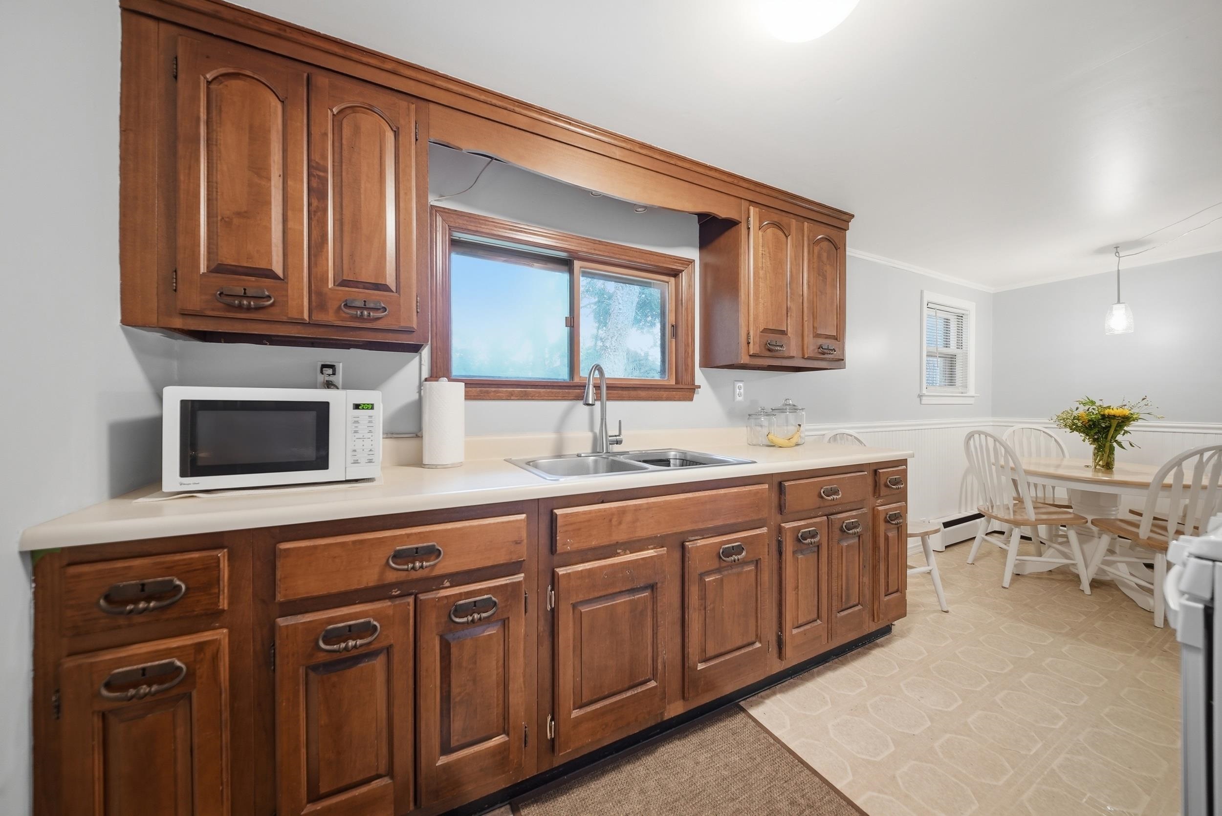 545 N State Street Property Photo 6