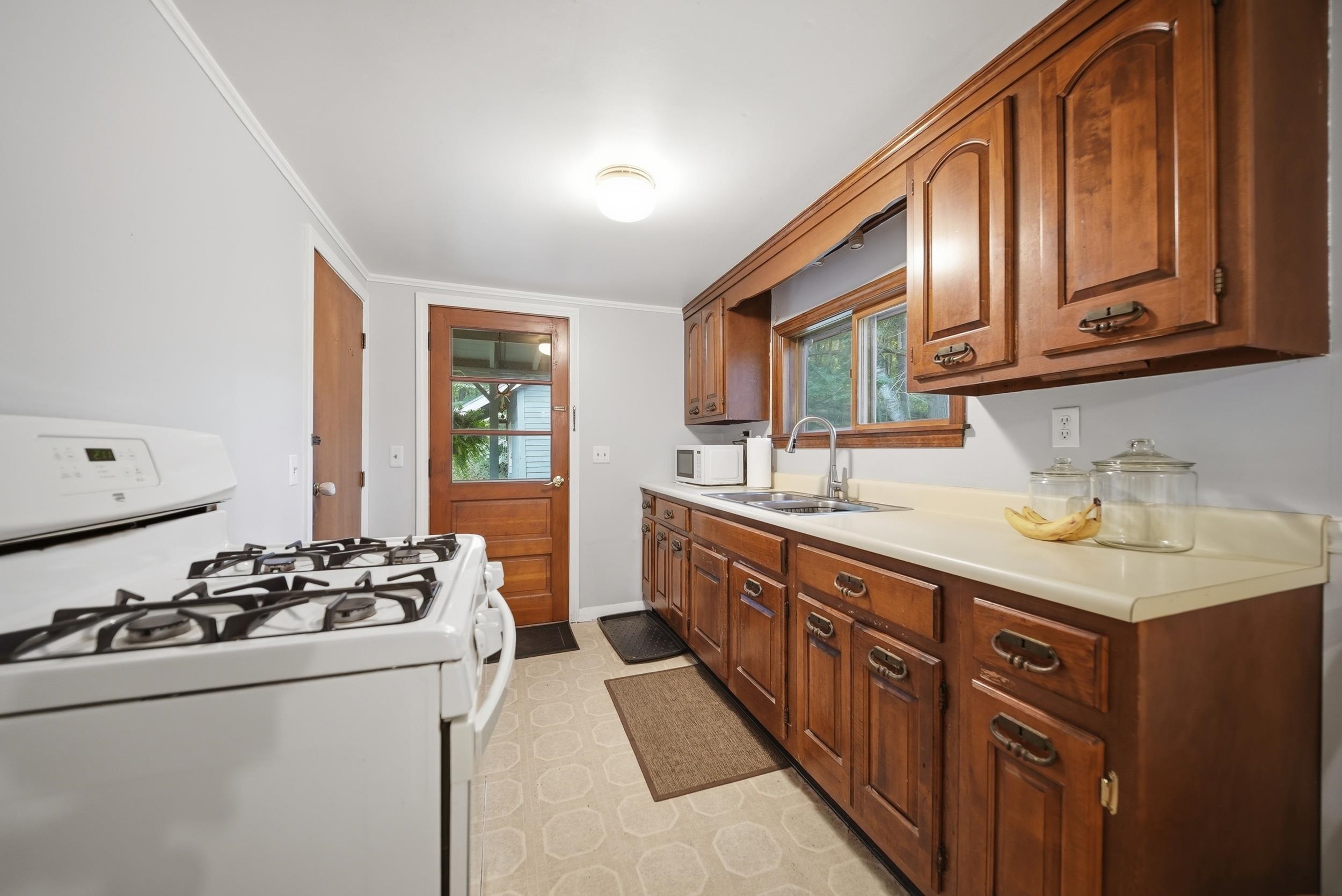 545 N State Street Property Photo 7