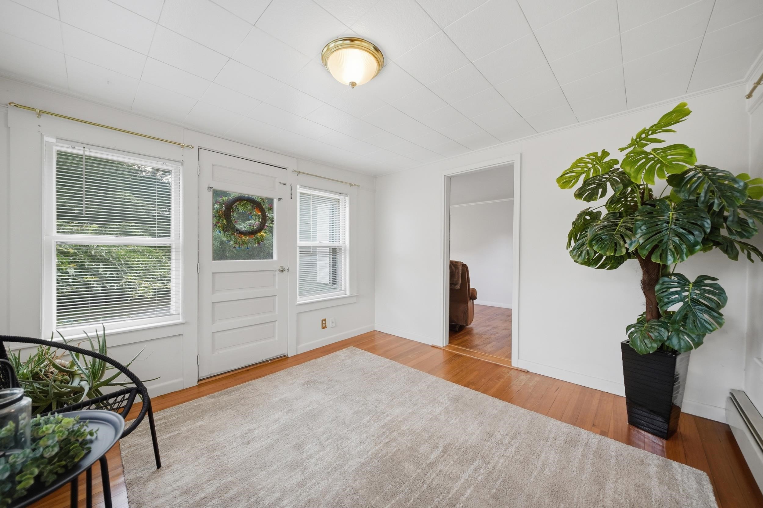 545 N State Street Property Photo 15