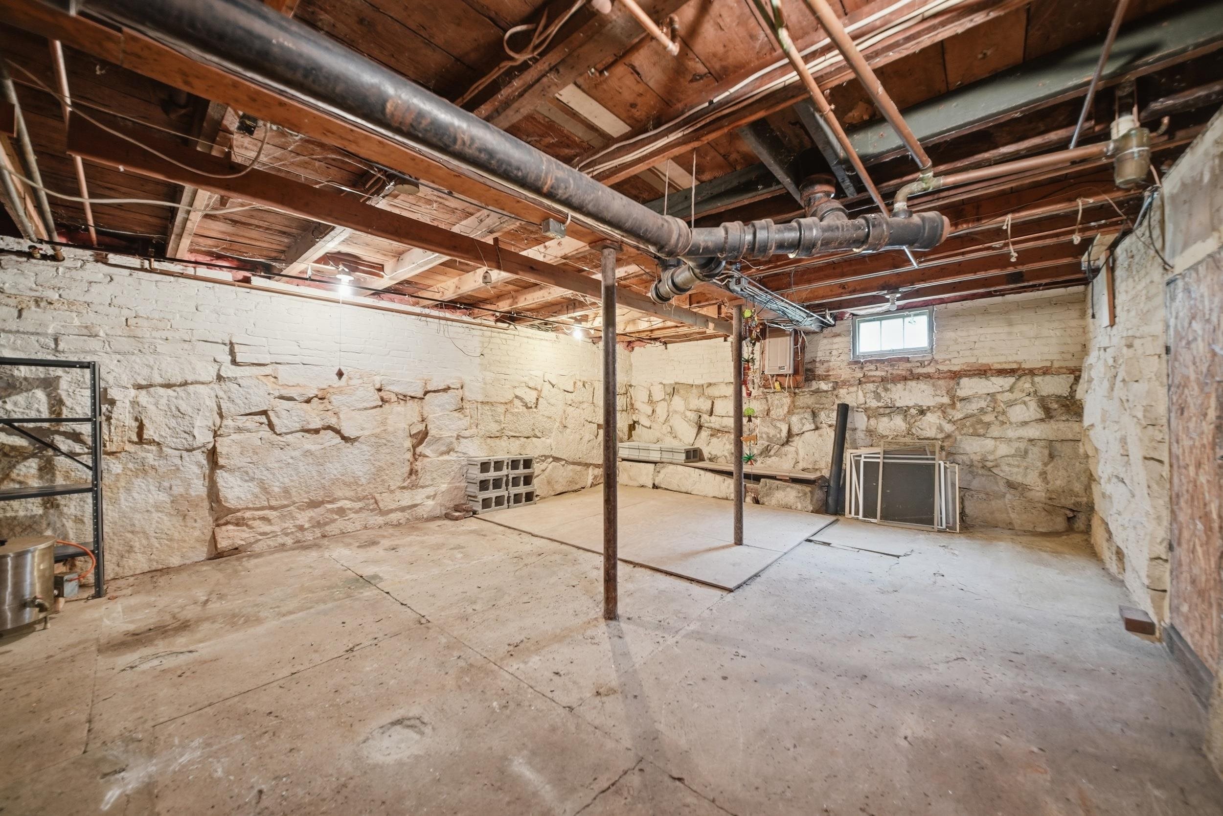 545 N State Street Property Photo 25