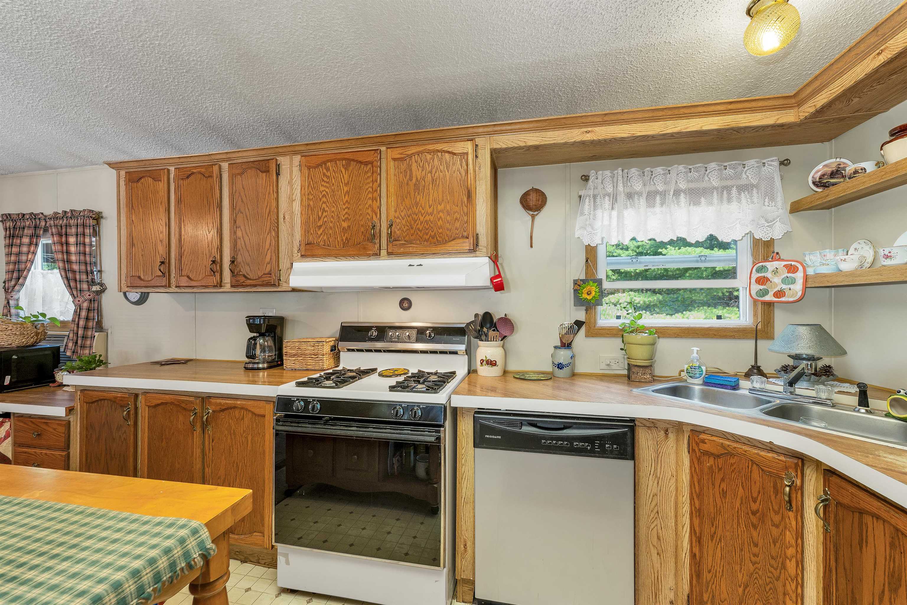 61 Eagles Way Property Photo 9
