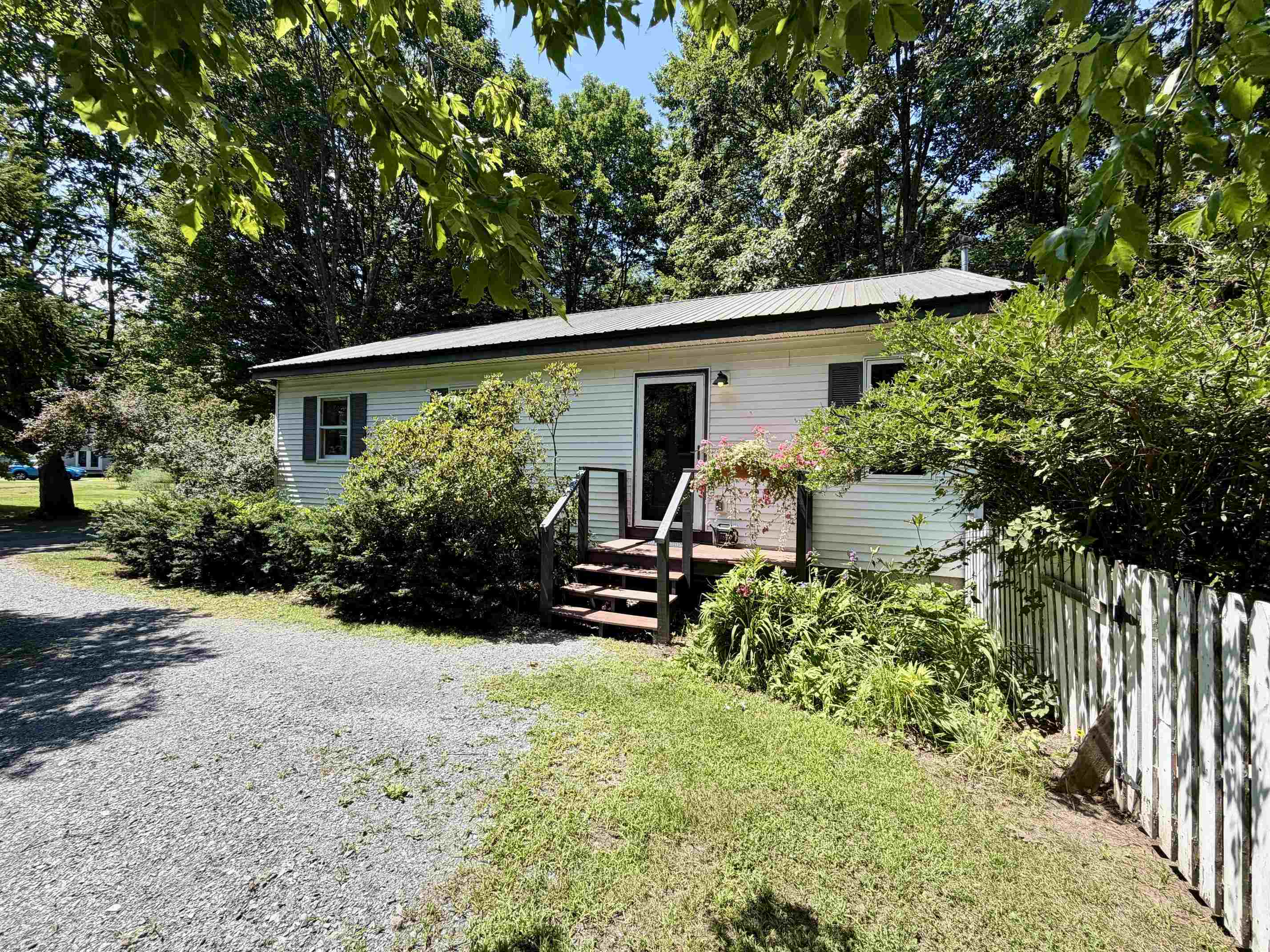 488 Plateau Acres Property Photo 13