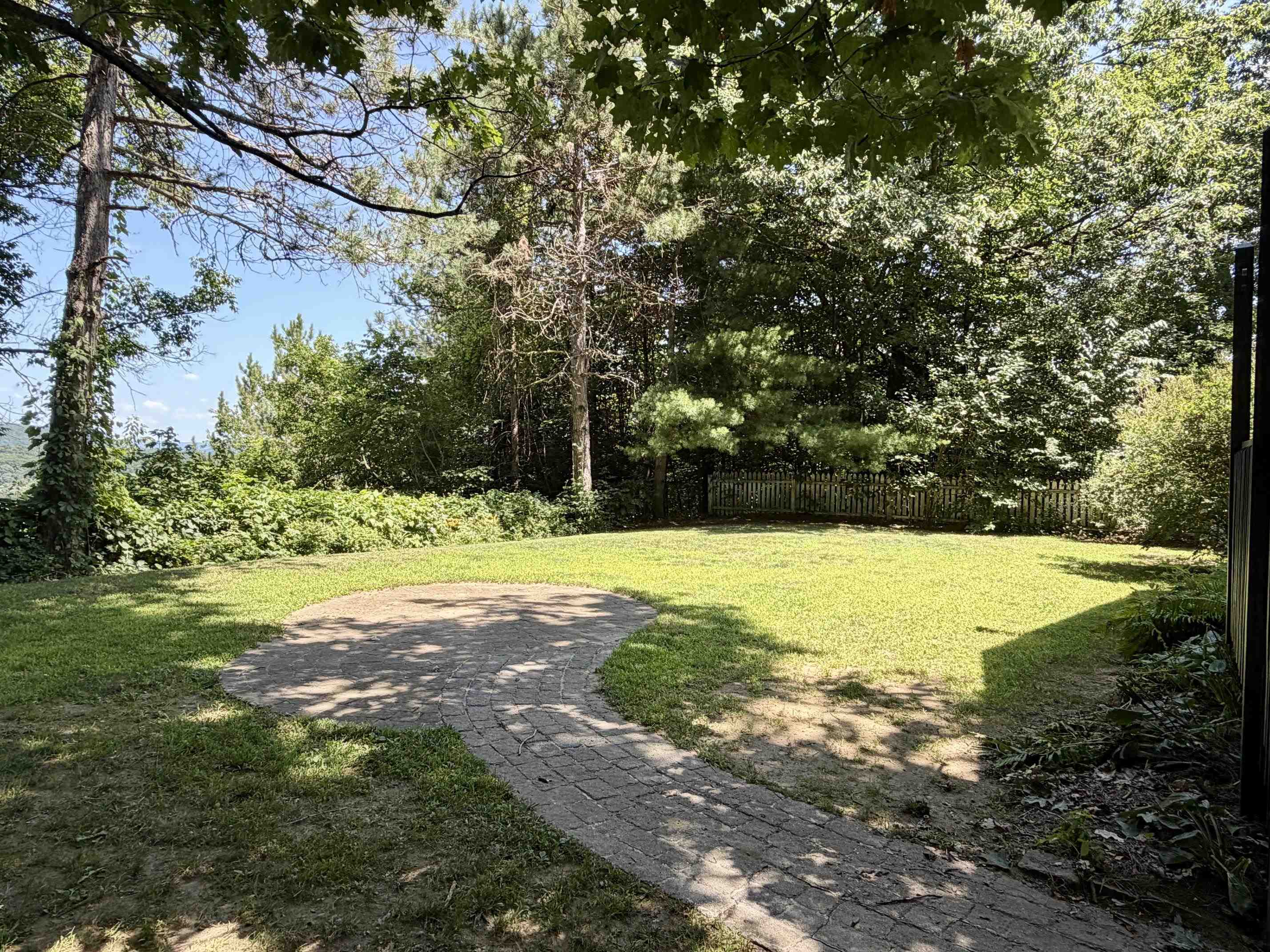 488 Plateau Acres Property Photo 15