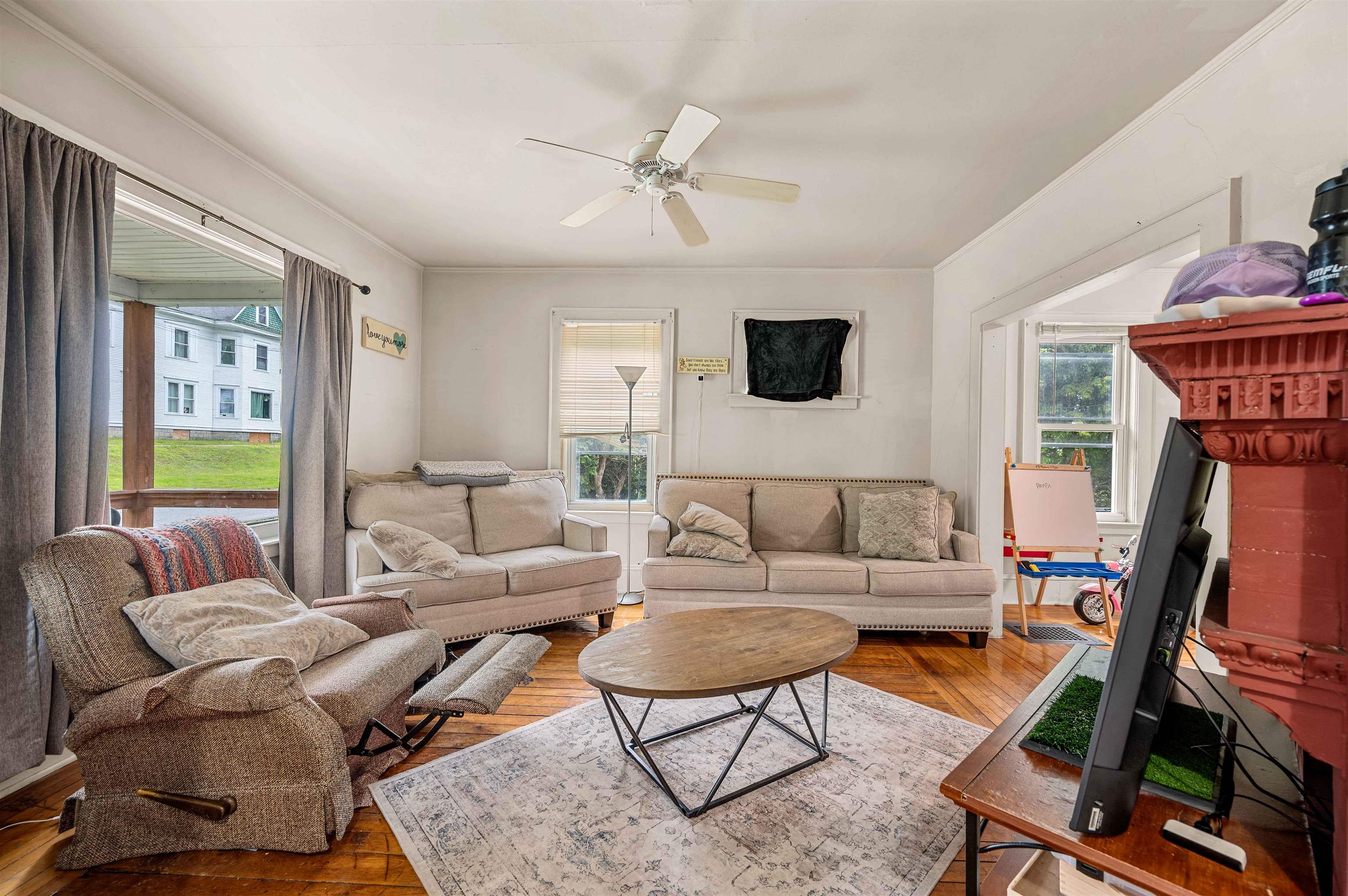 101 Washington Street Property Photo 6