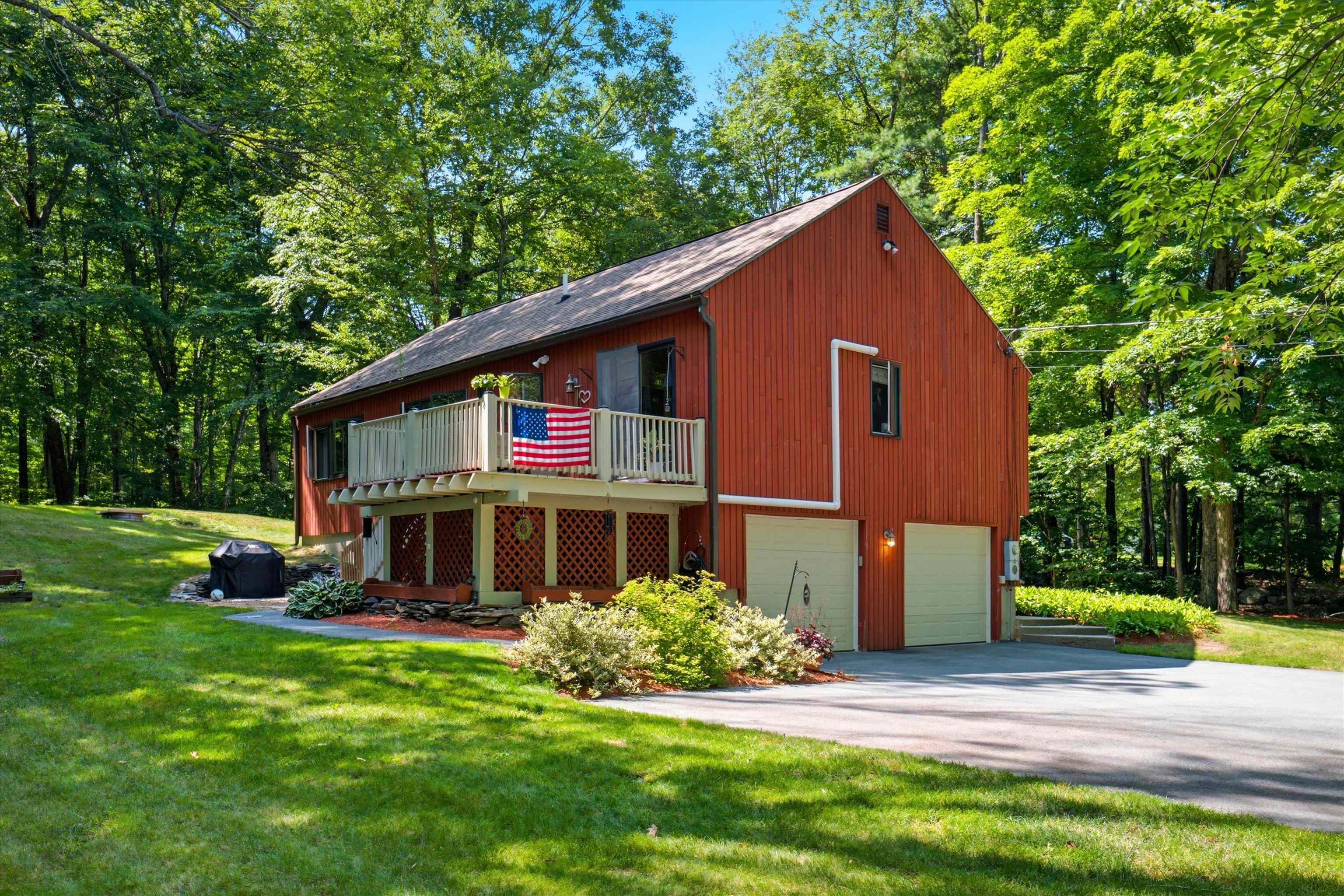 17 Redfield Circle Property Photo 1