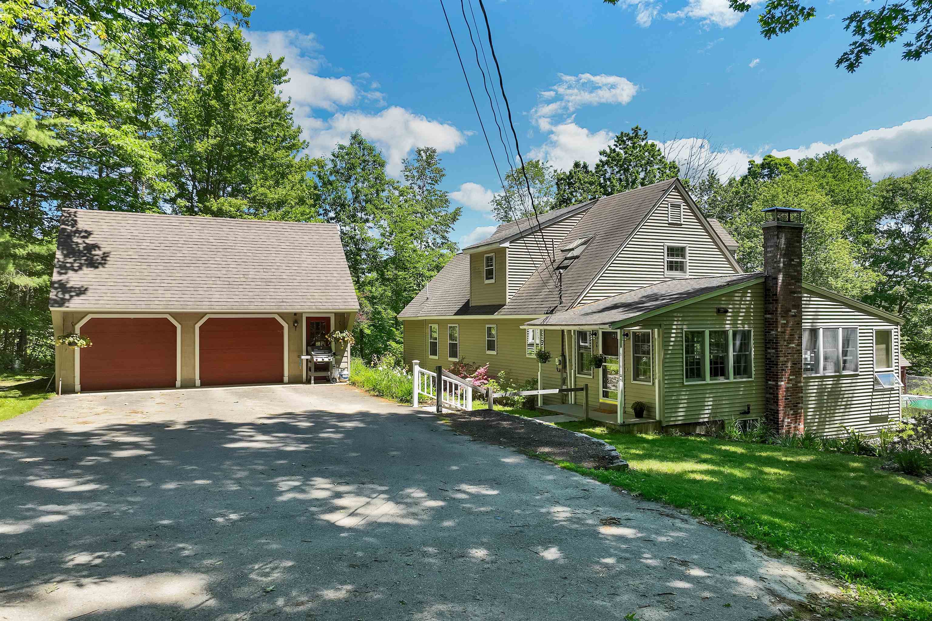 15 Ledgewood Drive Property Photo 2