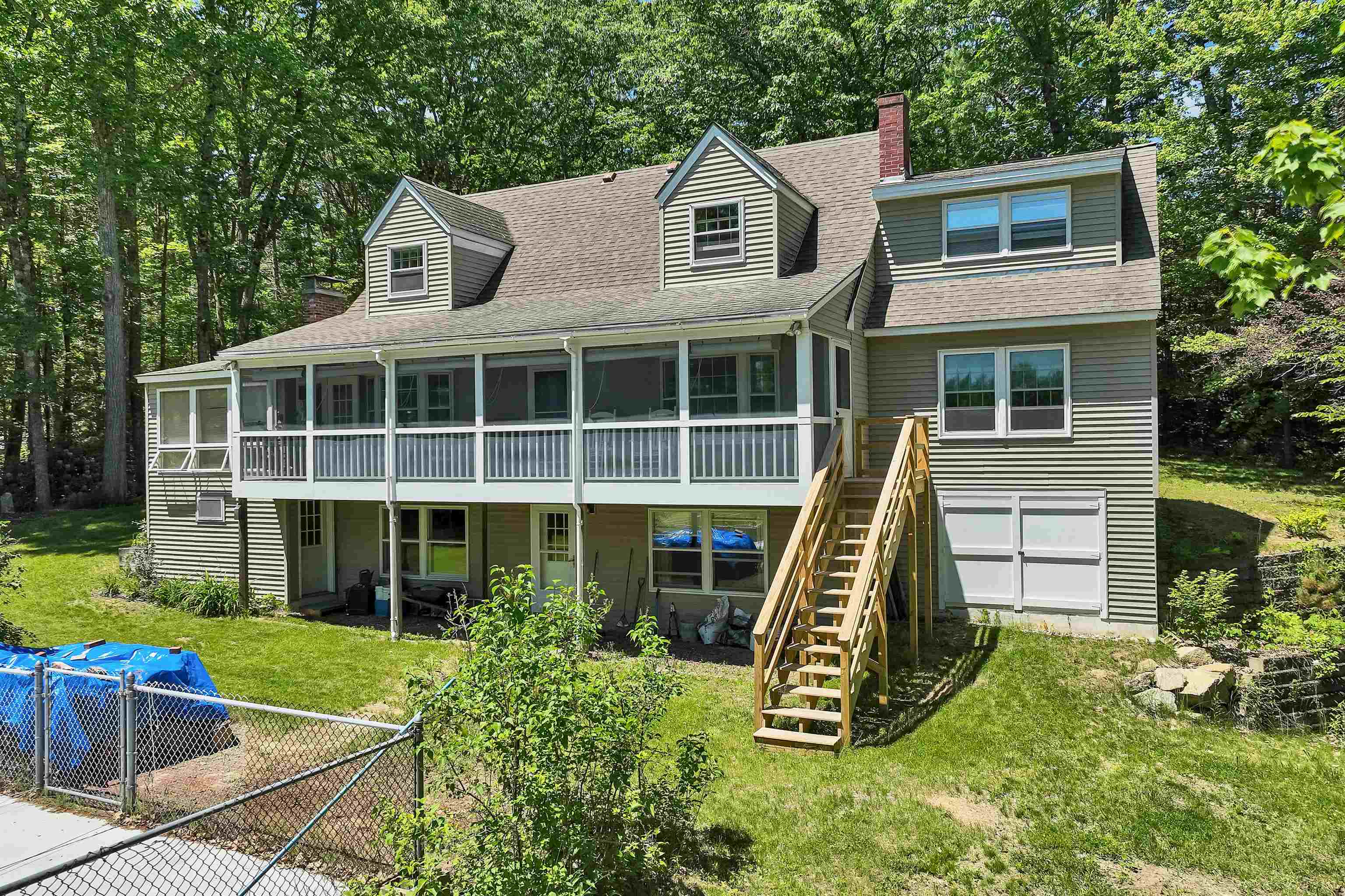 15 Ledgewood Drive Property Photo 4
