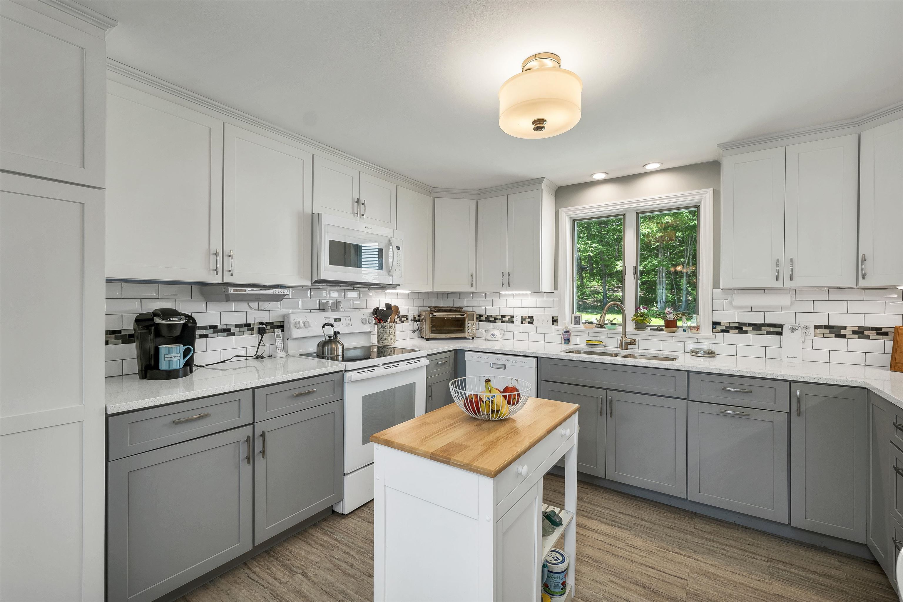 15 Ledgewood Drive Property Photo 15