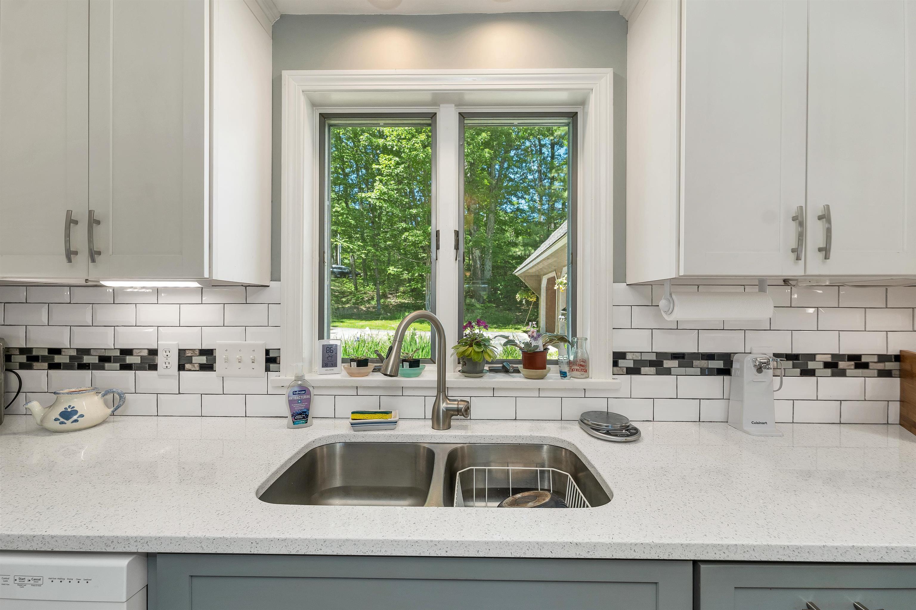 15 Ledgewood Drive Property Photo 19