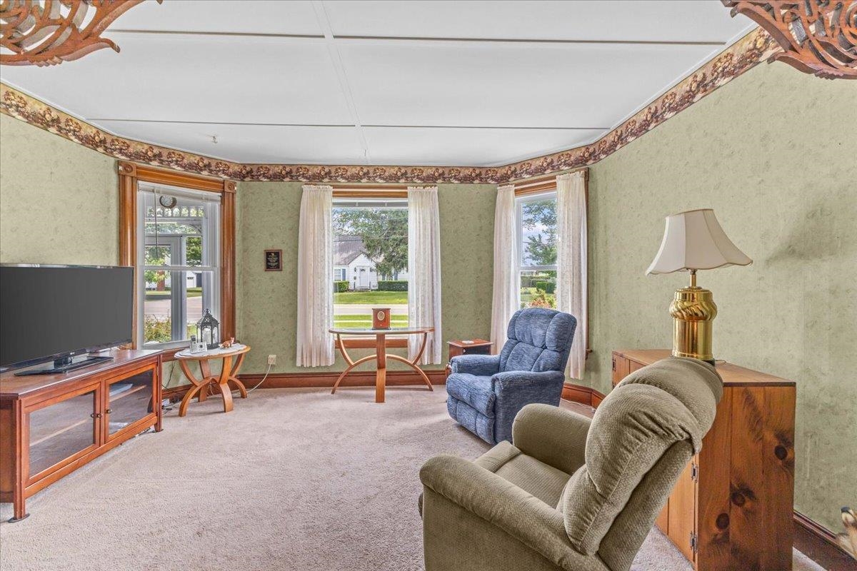 23 Spring Street Property Photo 14
