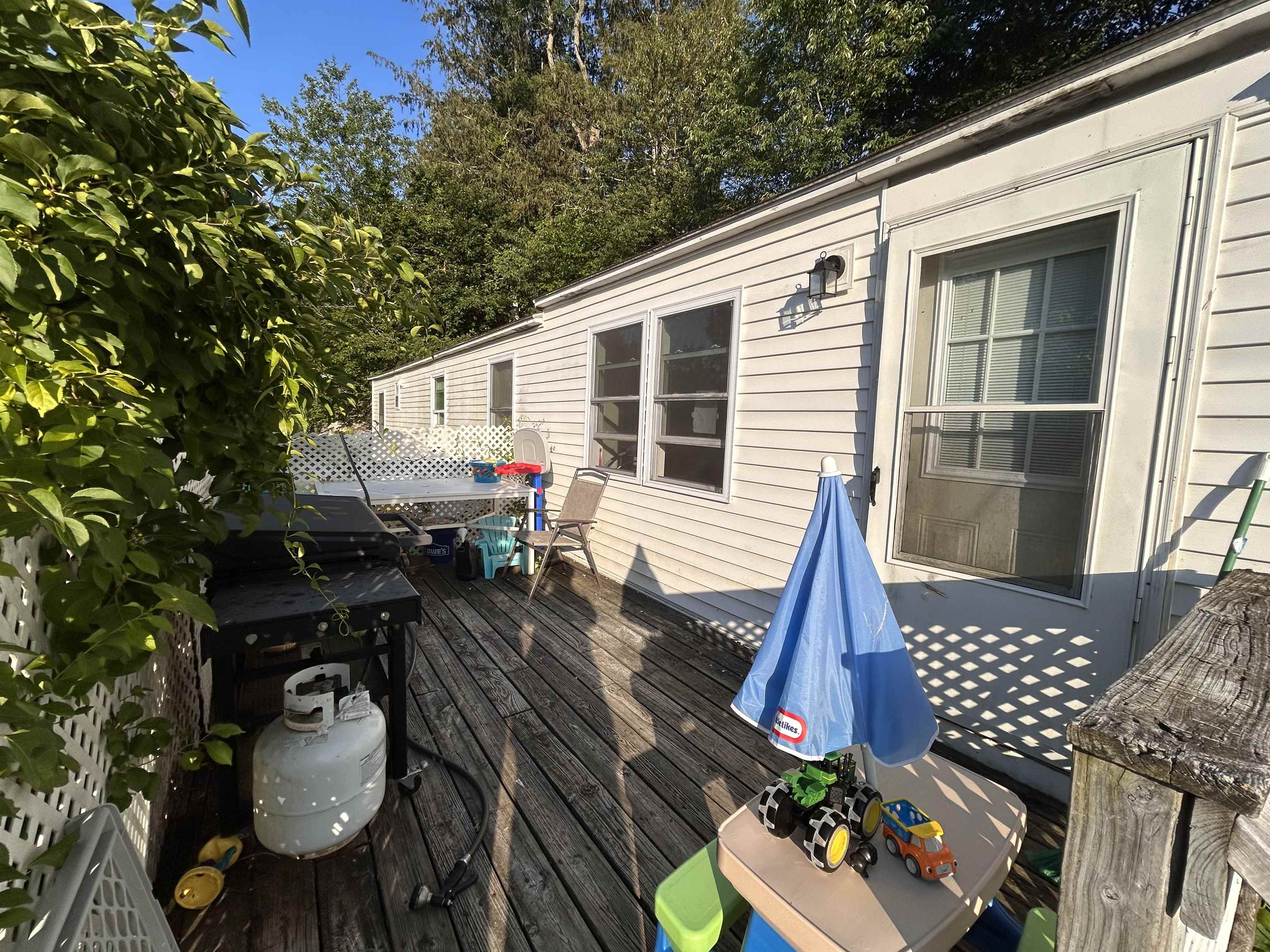 16 Sumac Street Property Photo 3