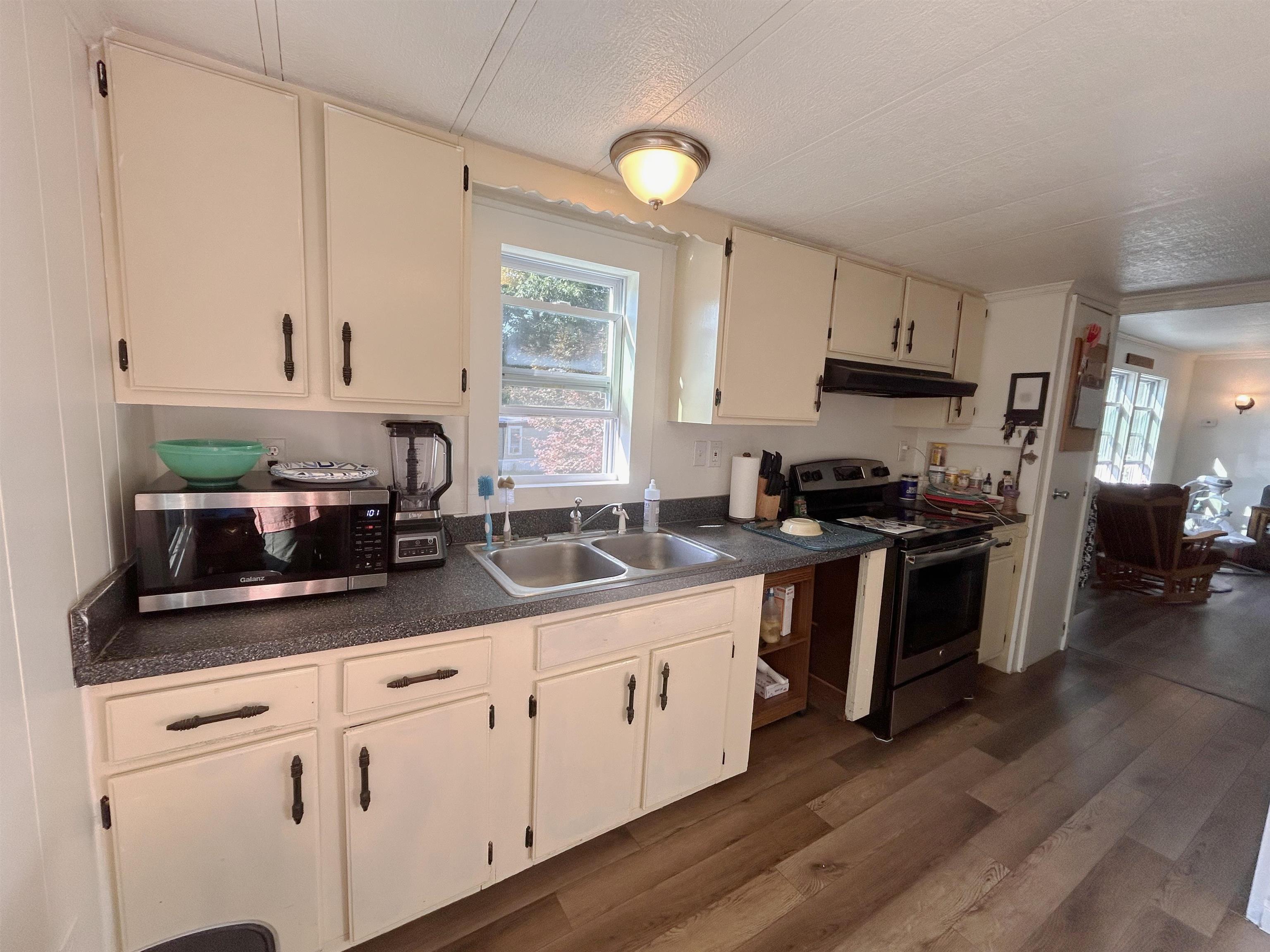 16 Sumac Street Property Photo 10