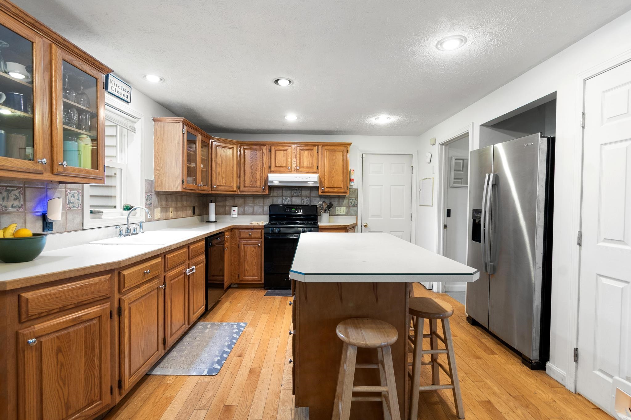8 Hunting Ridge Lane Property Photo 2