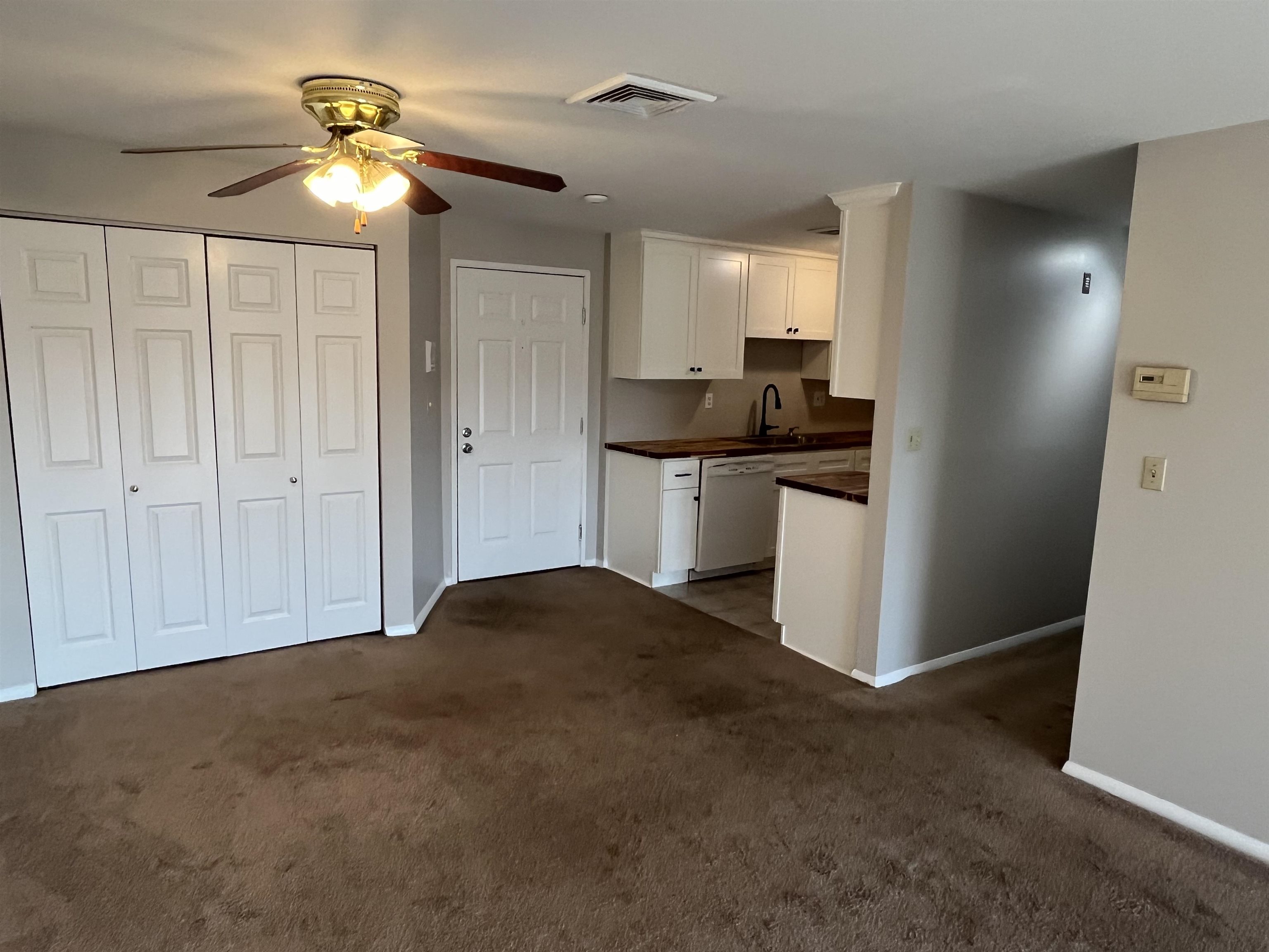 11 Blackstone Drive Property Photo 7