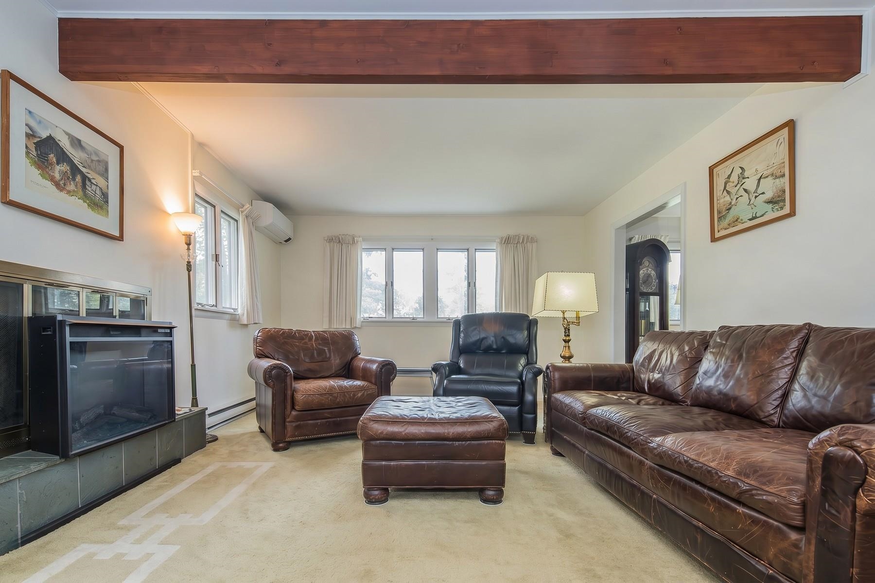 454 Brookwood Property Photo 8