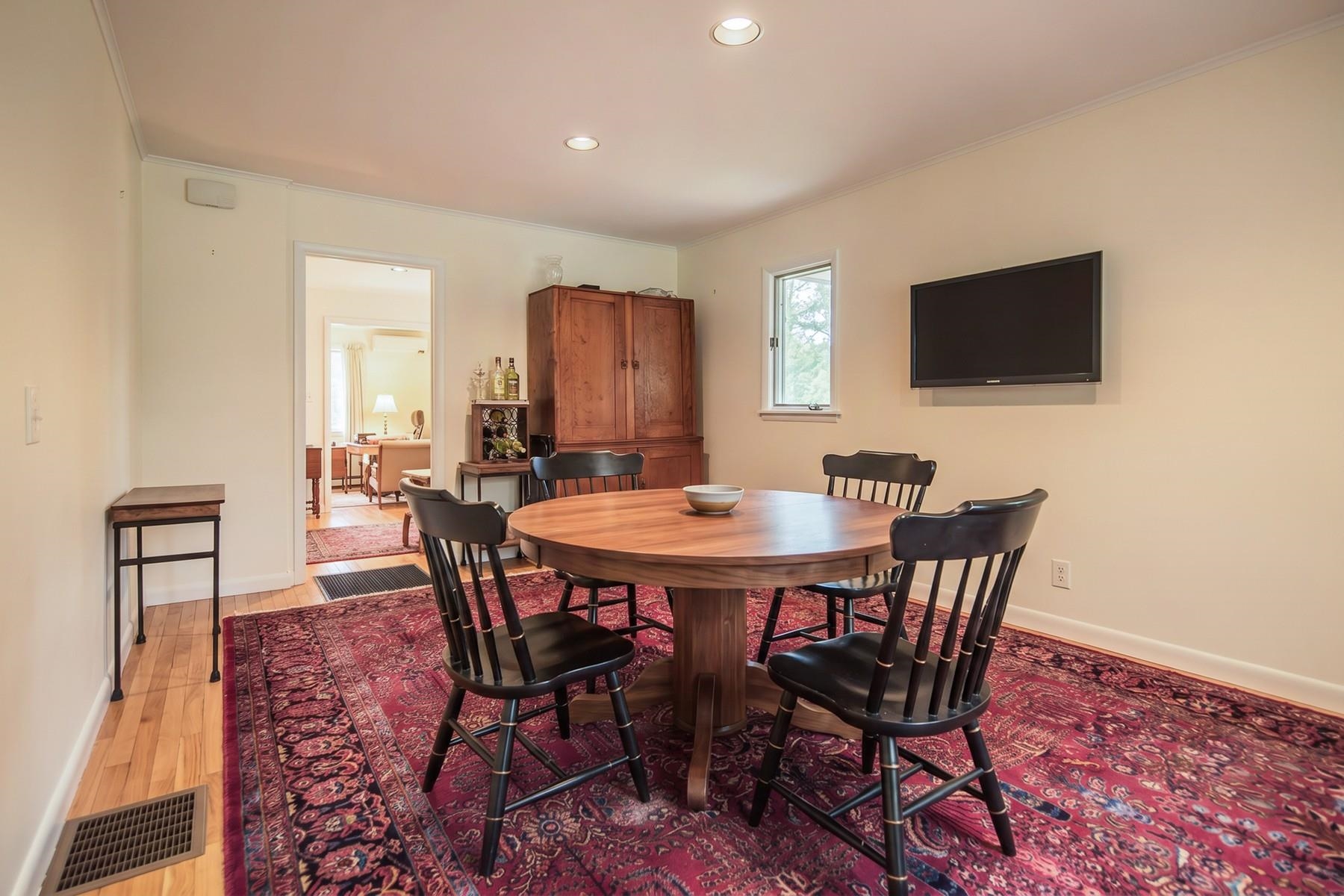 454 Brookwood Property Photo 10