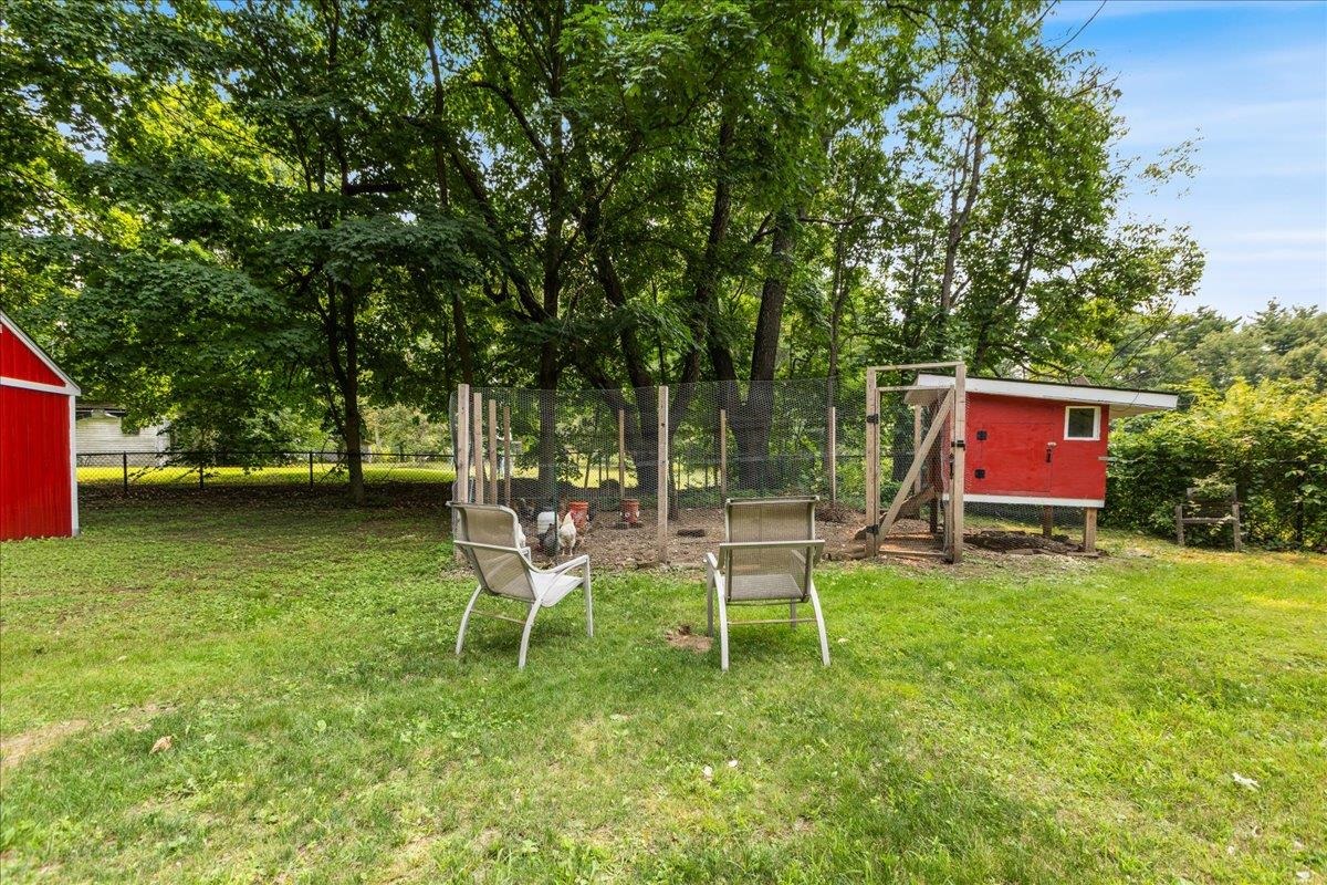 273 Main Street Property Photo 42