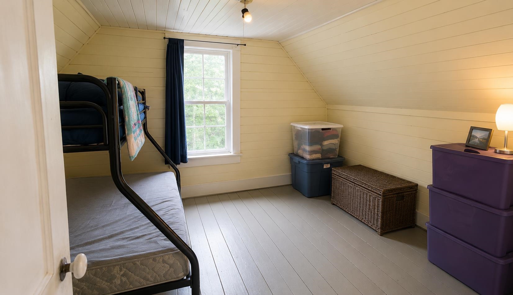 185 Third Street Property Photo 8