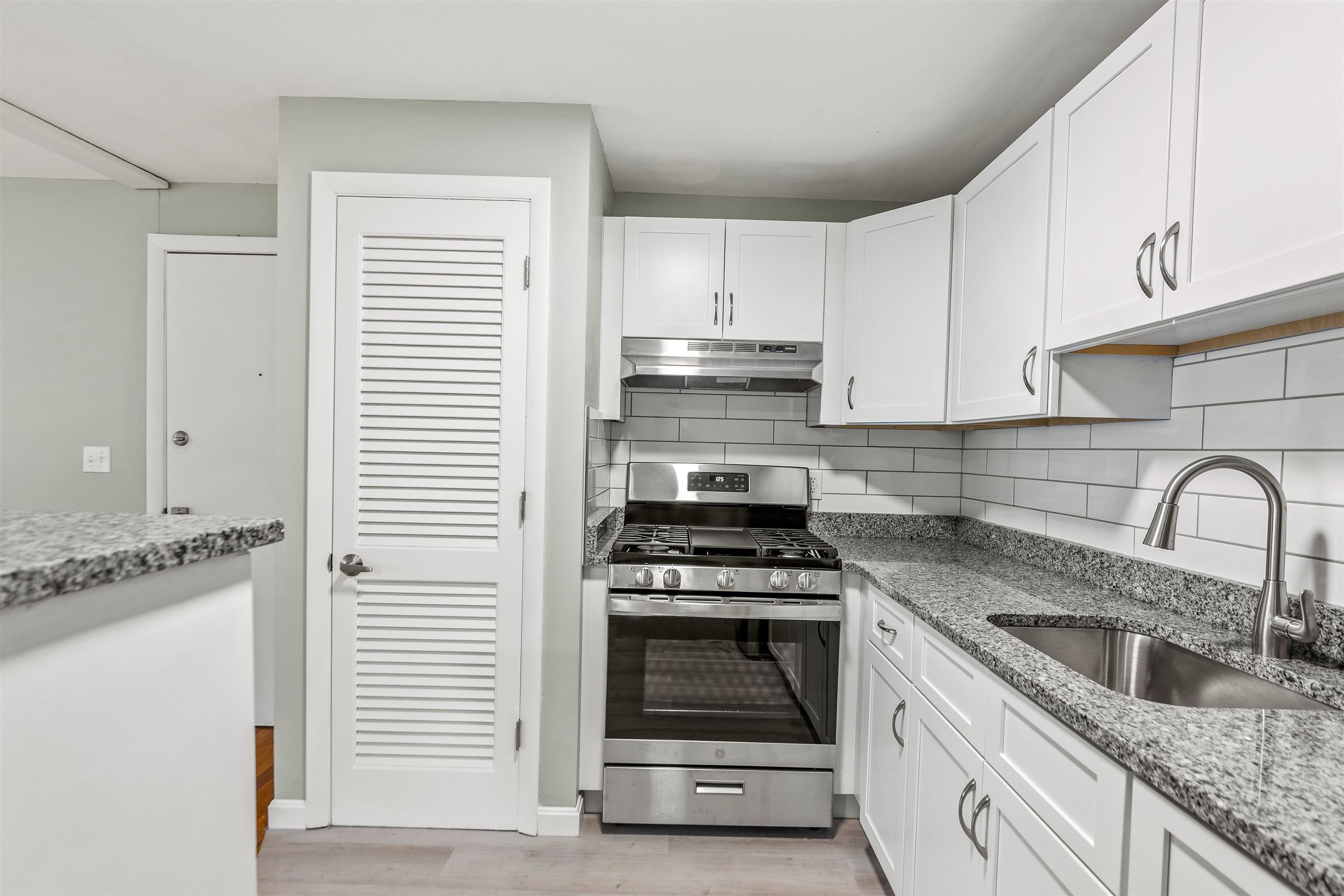 1 Elaine Street Property Photo 4